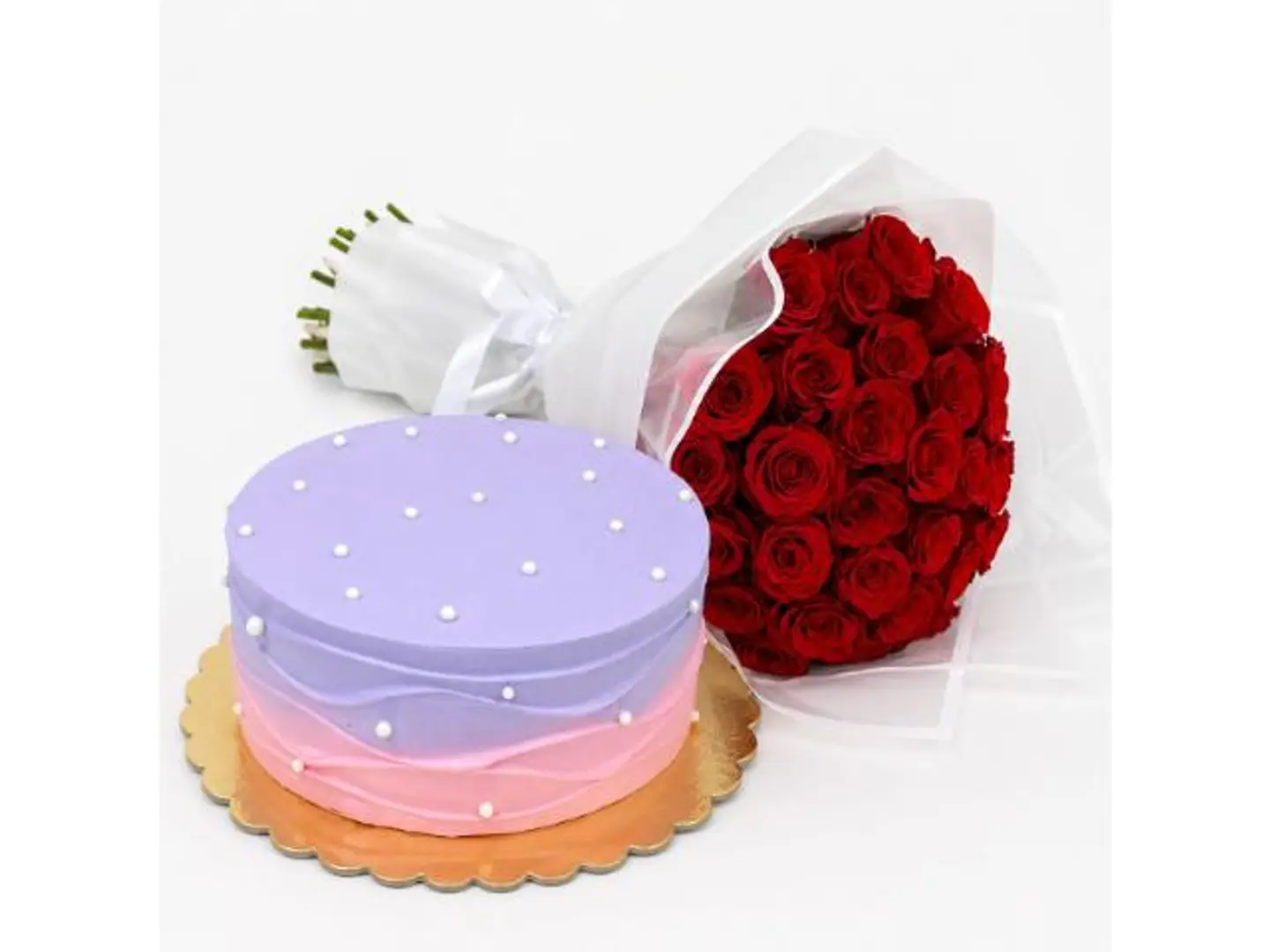 30 Red Roses With Cake
