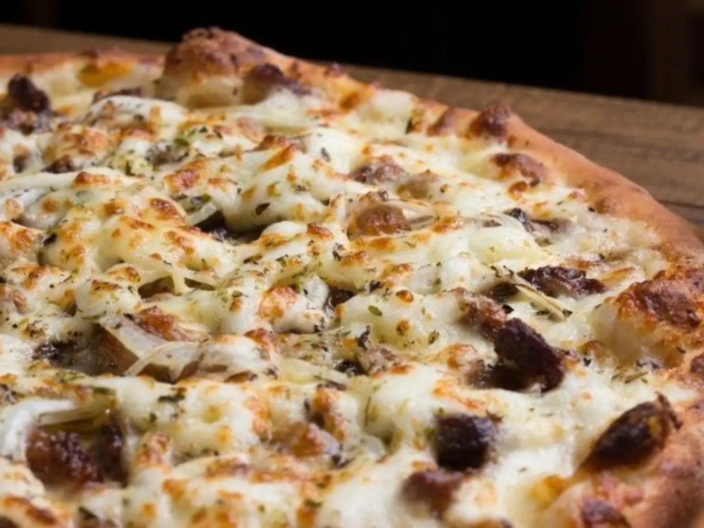 بيتزا شاورما وسط