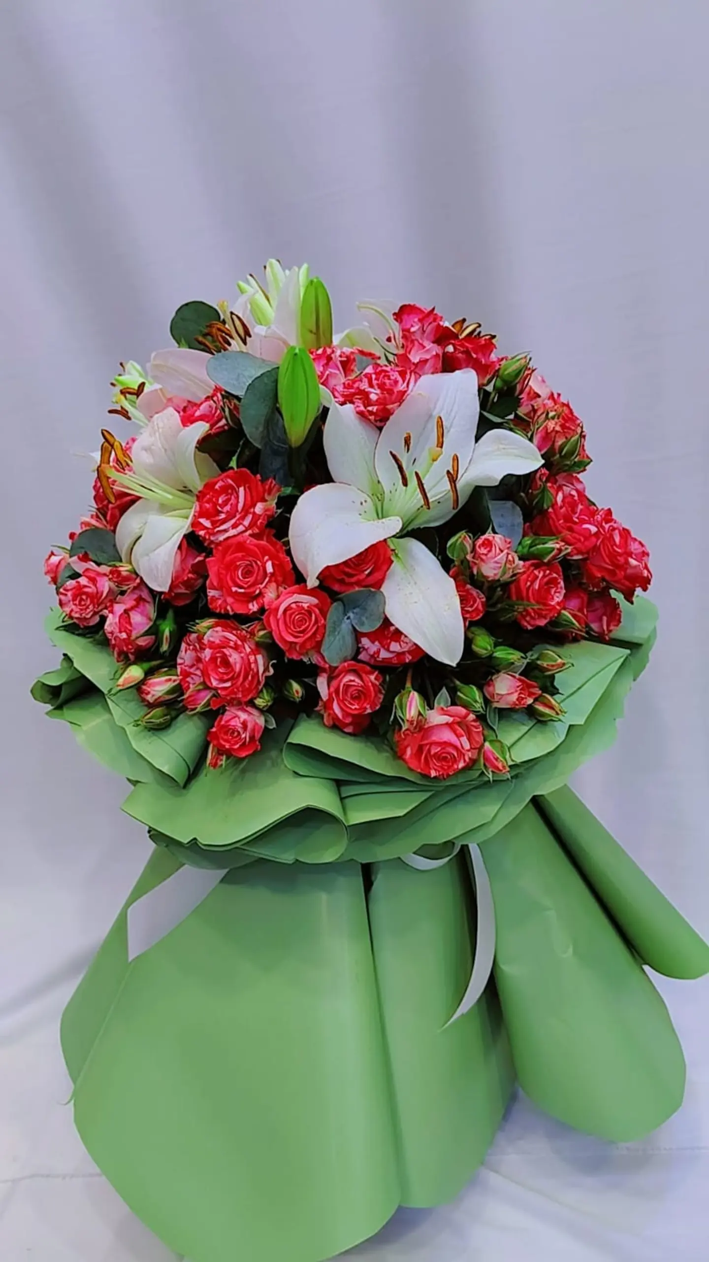Atheer Bouquet 296
