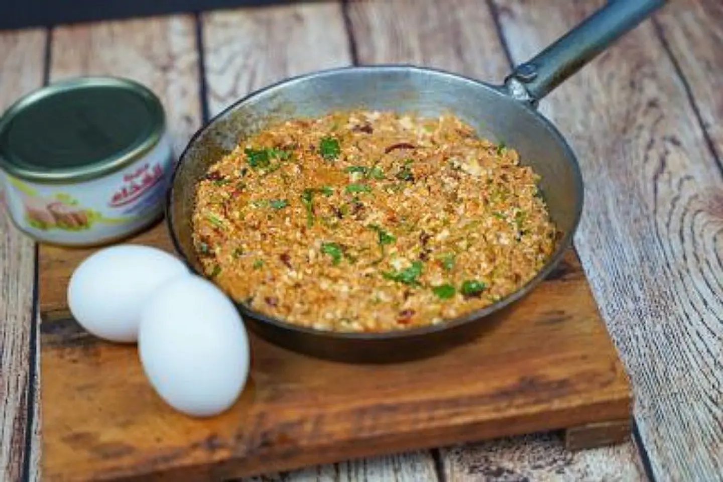 Tuna With Eggs