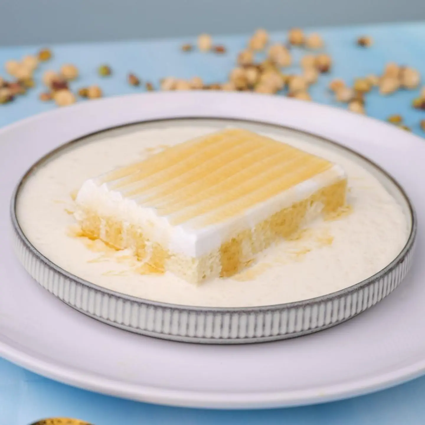 قشطوطة رز بلبن , عسل