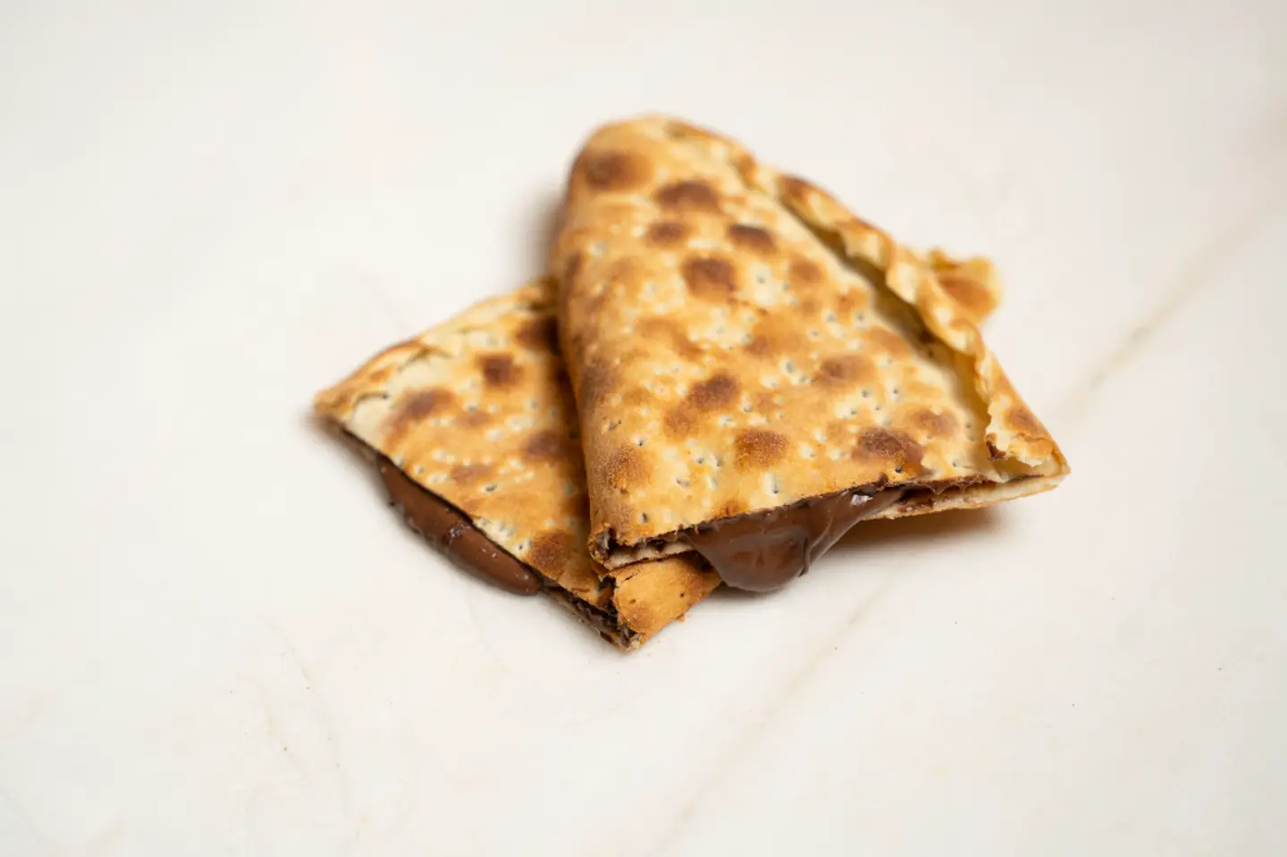 خبز تنور نوتيلا