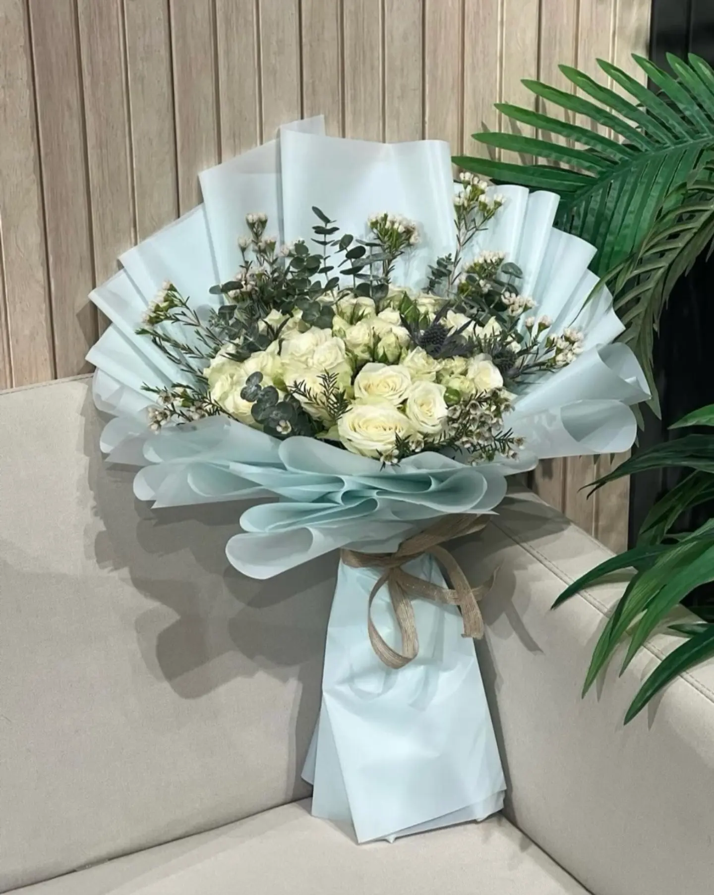 White Mix Rose Bouquet