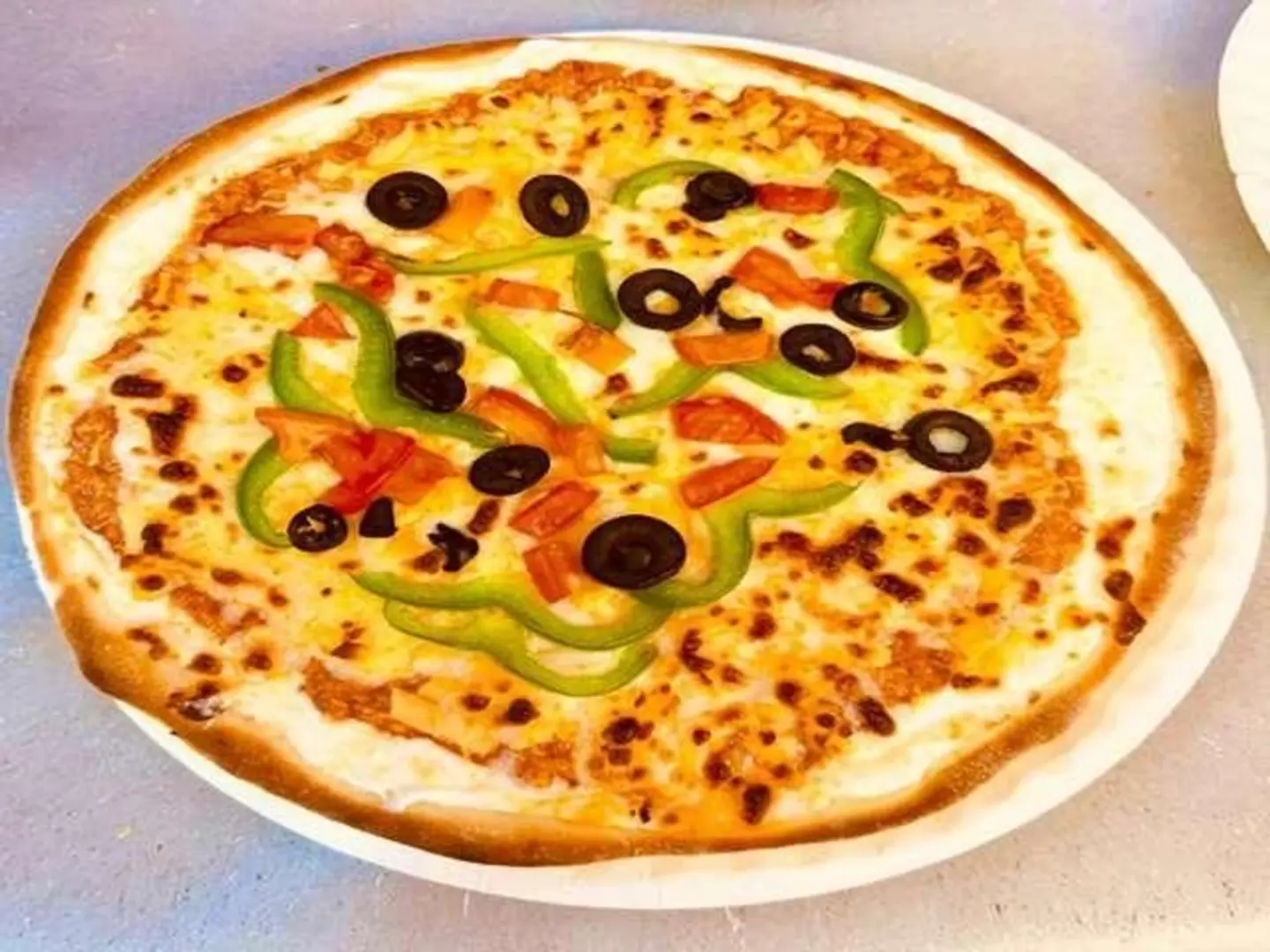 Cheese With Chicken Pizza