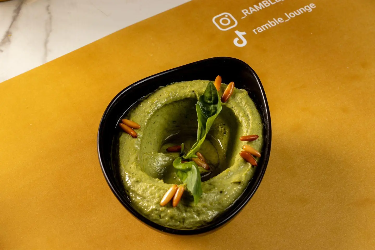 حمص بالريحان