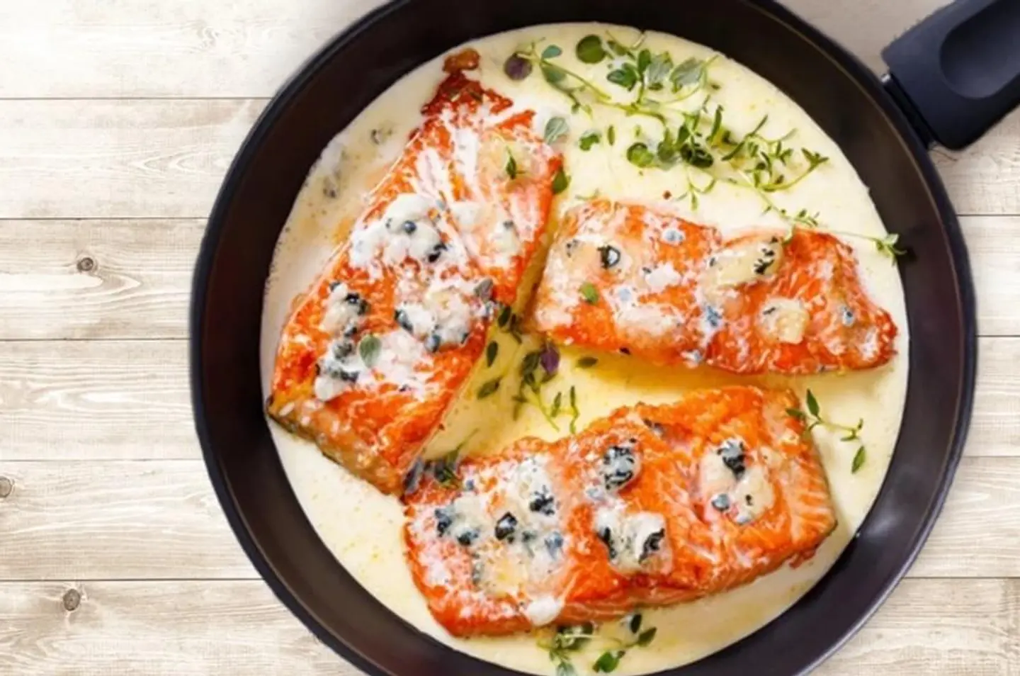 طاجن سلمون أند كريم