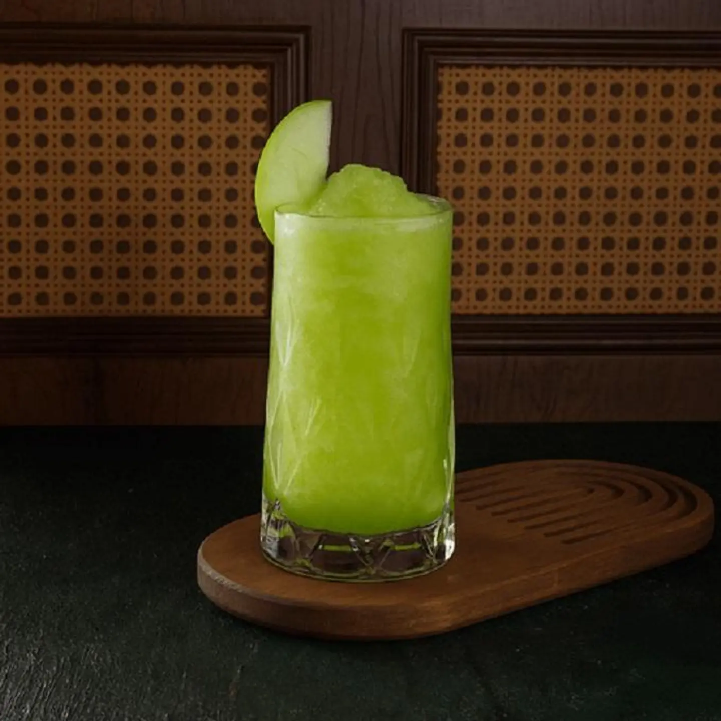 سلاش تفاح أخضر