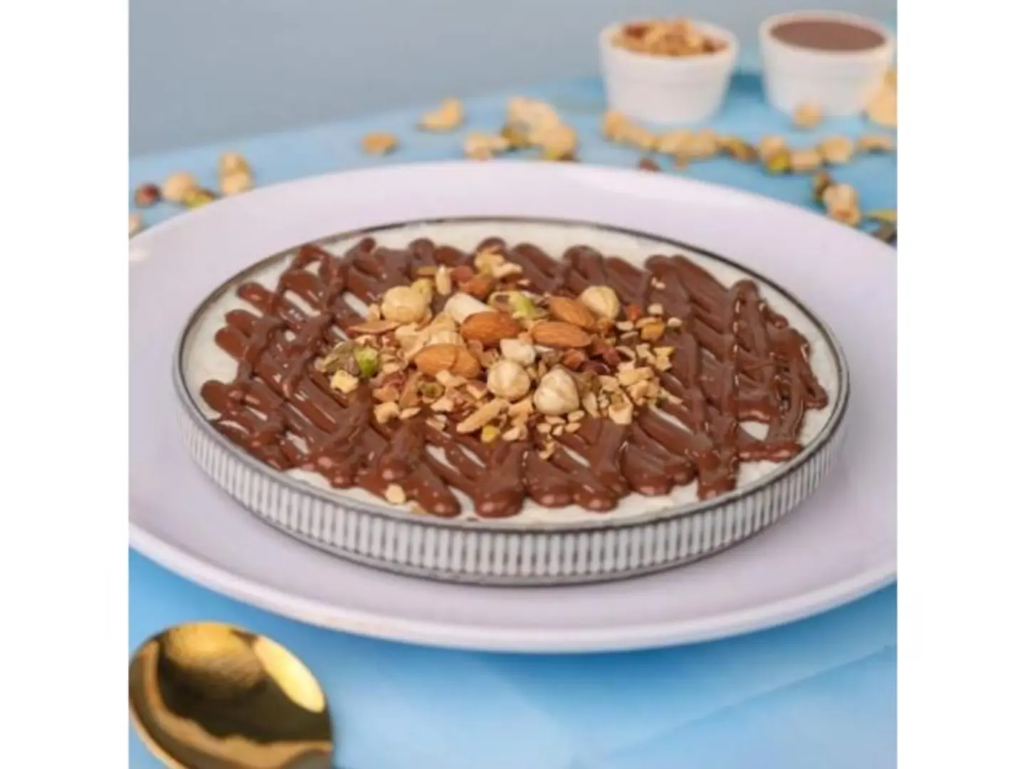 رز نوتيلا أوريو شيكولاته بيضاء مكسرات