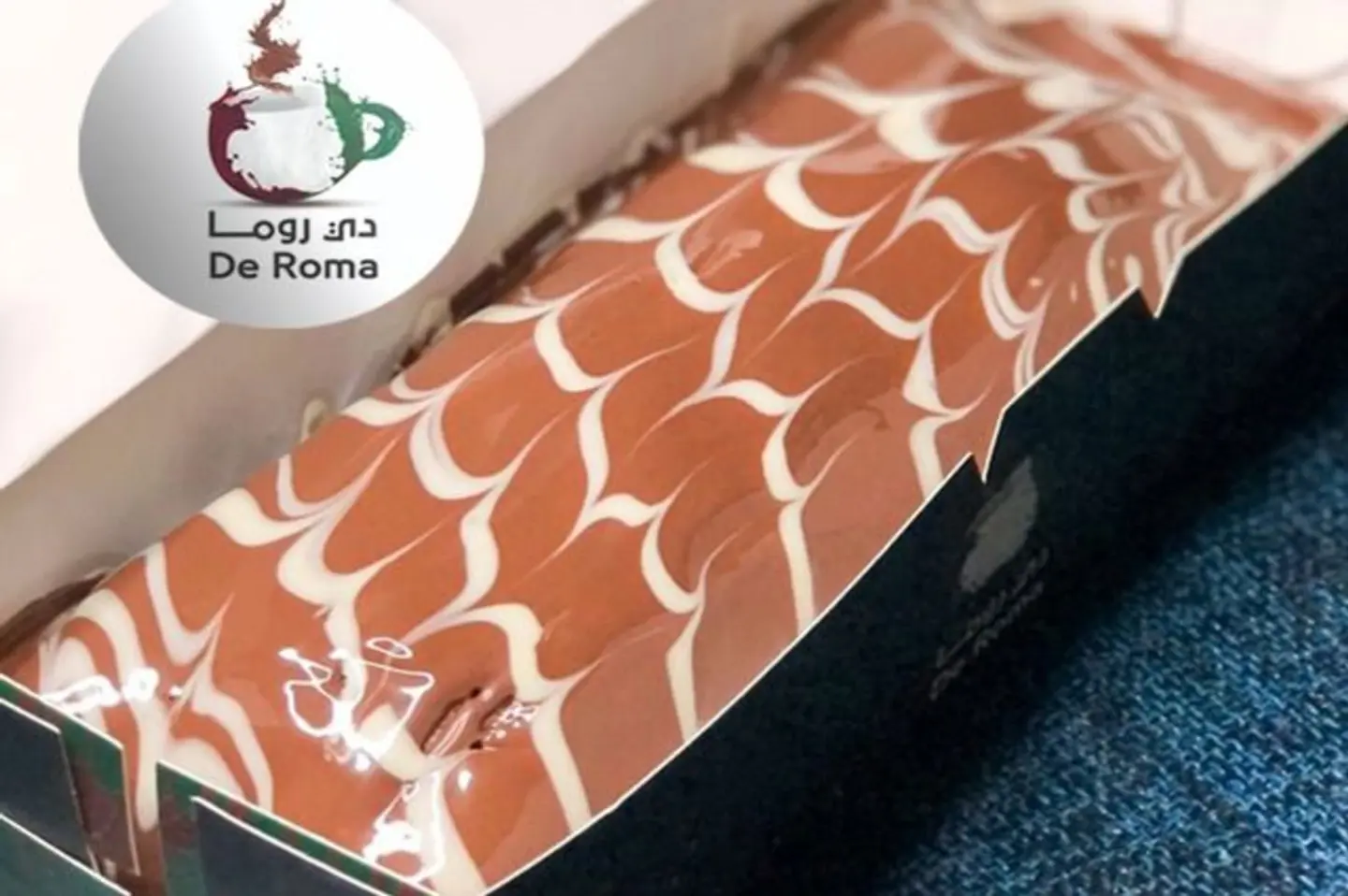 رول كريب محشي فواكه