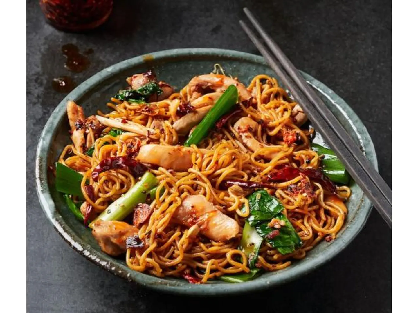 Schezwan Chicken Noodles