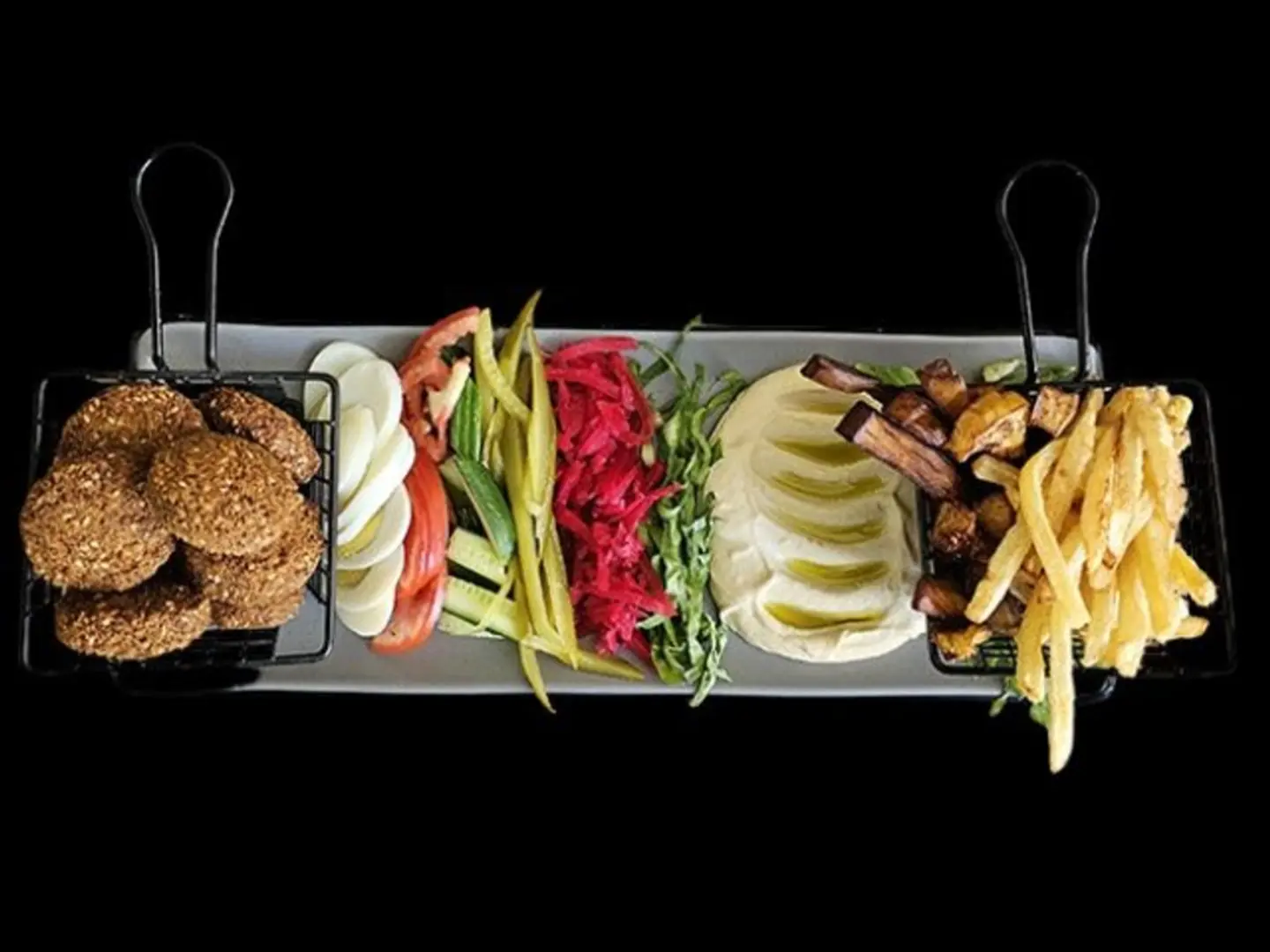 صحن مشكل فلافل صغير