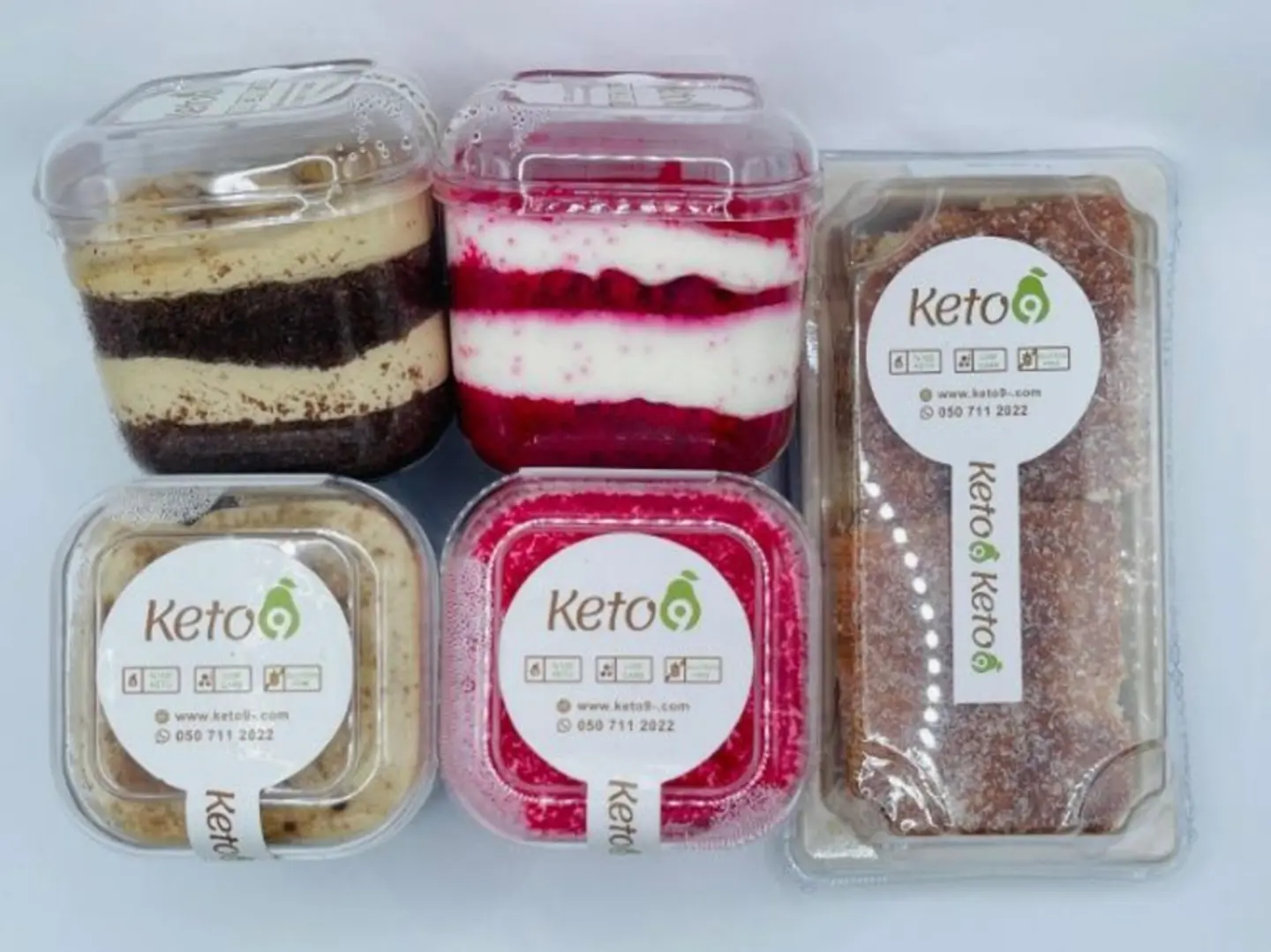 اشتري 2 حلا رد فلفت و 2 حلا تراميسو واحصل على بسبوسة كيتو مجانا