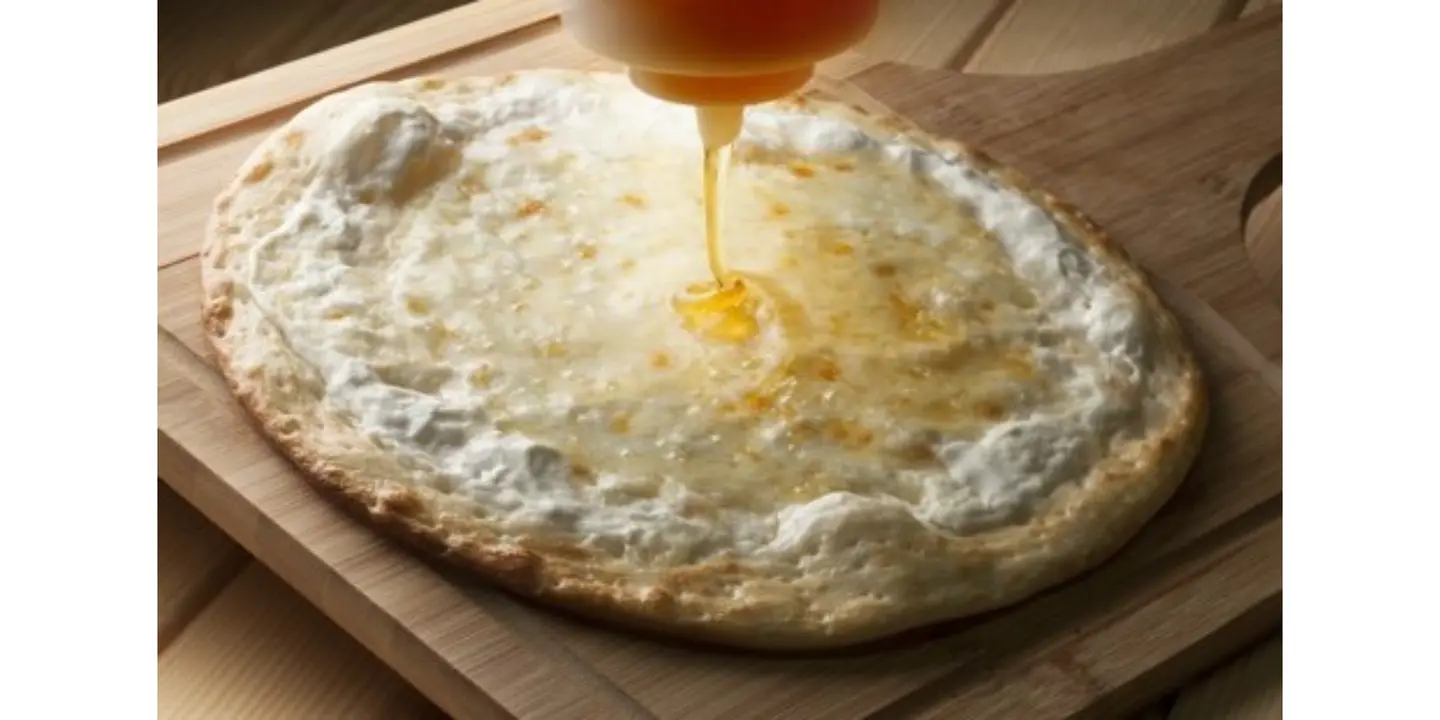 فطائر لبنة بالعسل