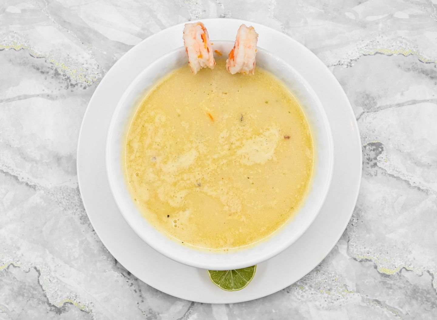 شوربة جمبري صوص أبيض