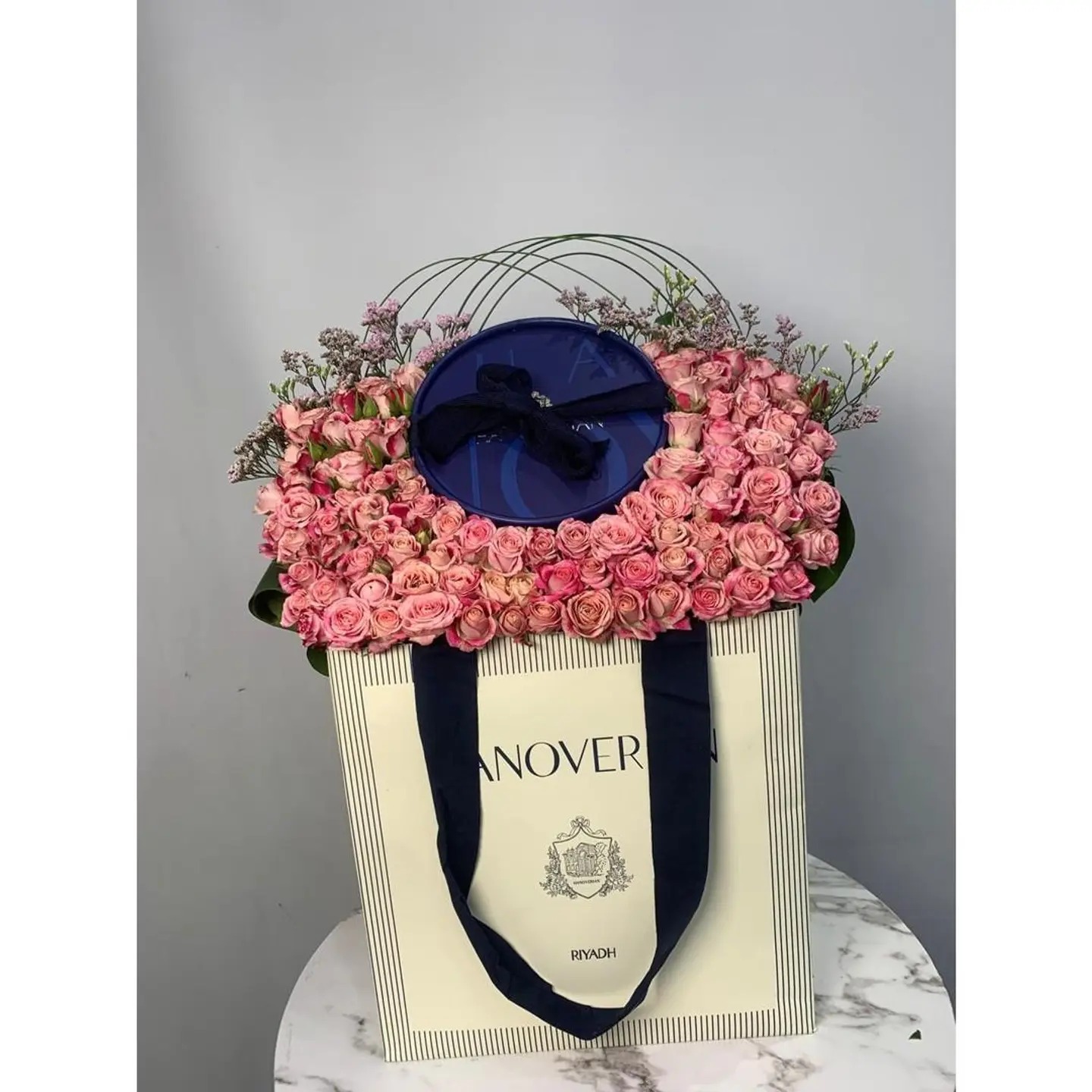 شوكولاتة هنوفيرين مع ورد