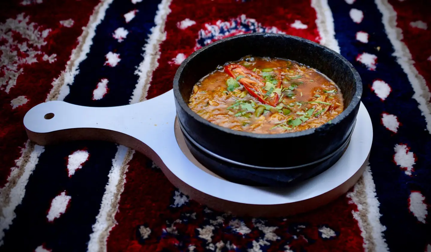 علبه بزالياء تونه