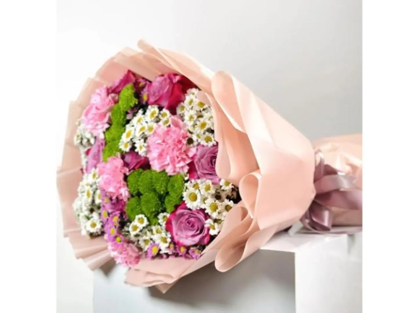 باقة سحرالورود والبيبي كريز