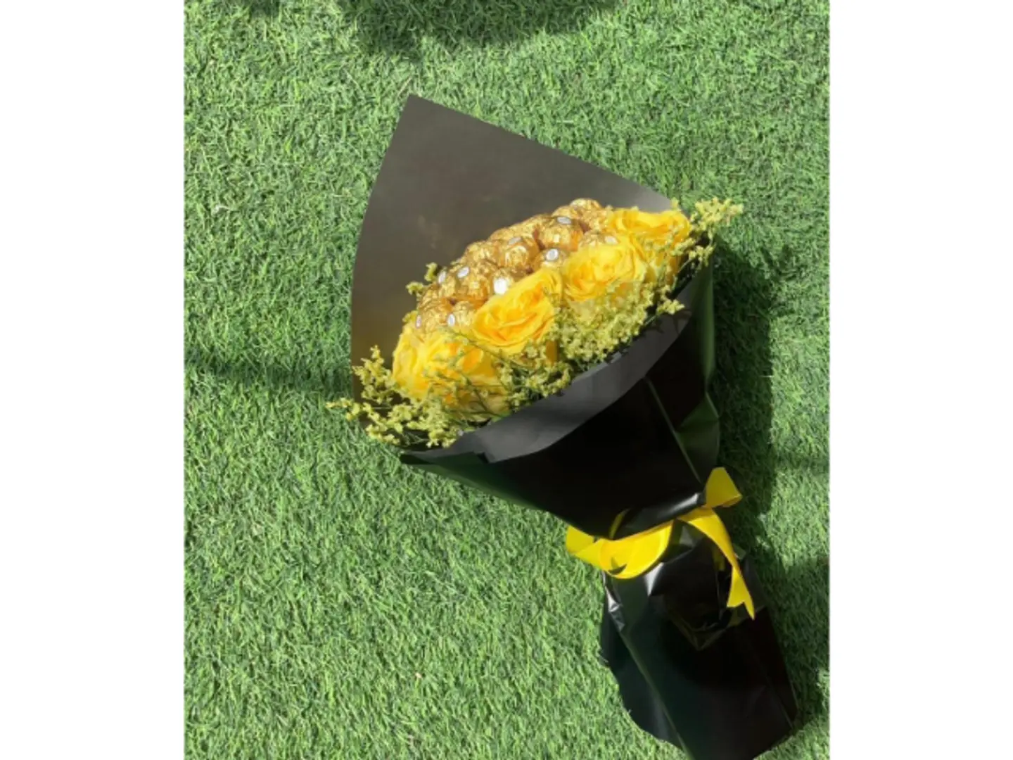 باقة القلب الأصفر
