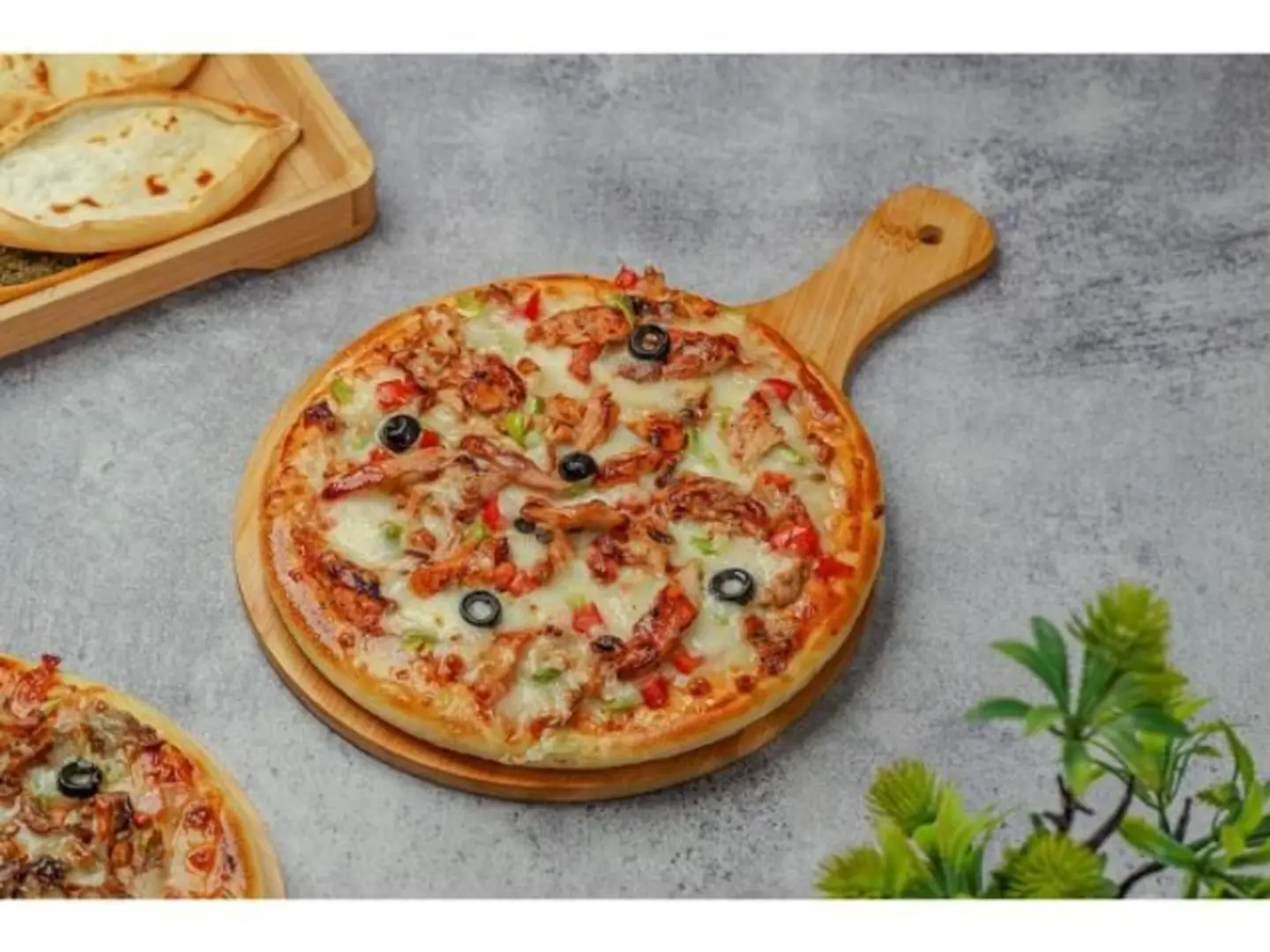 بيتزا دجاج صغير