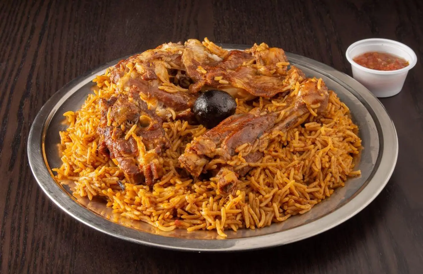 نفر مضغوط غنم احمر