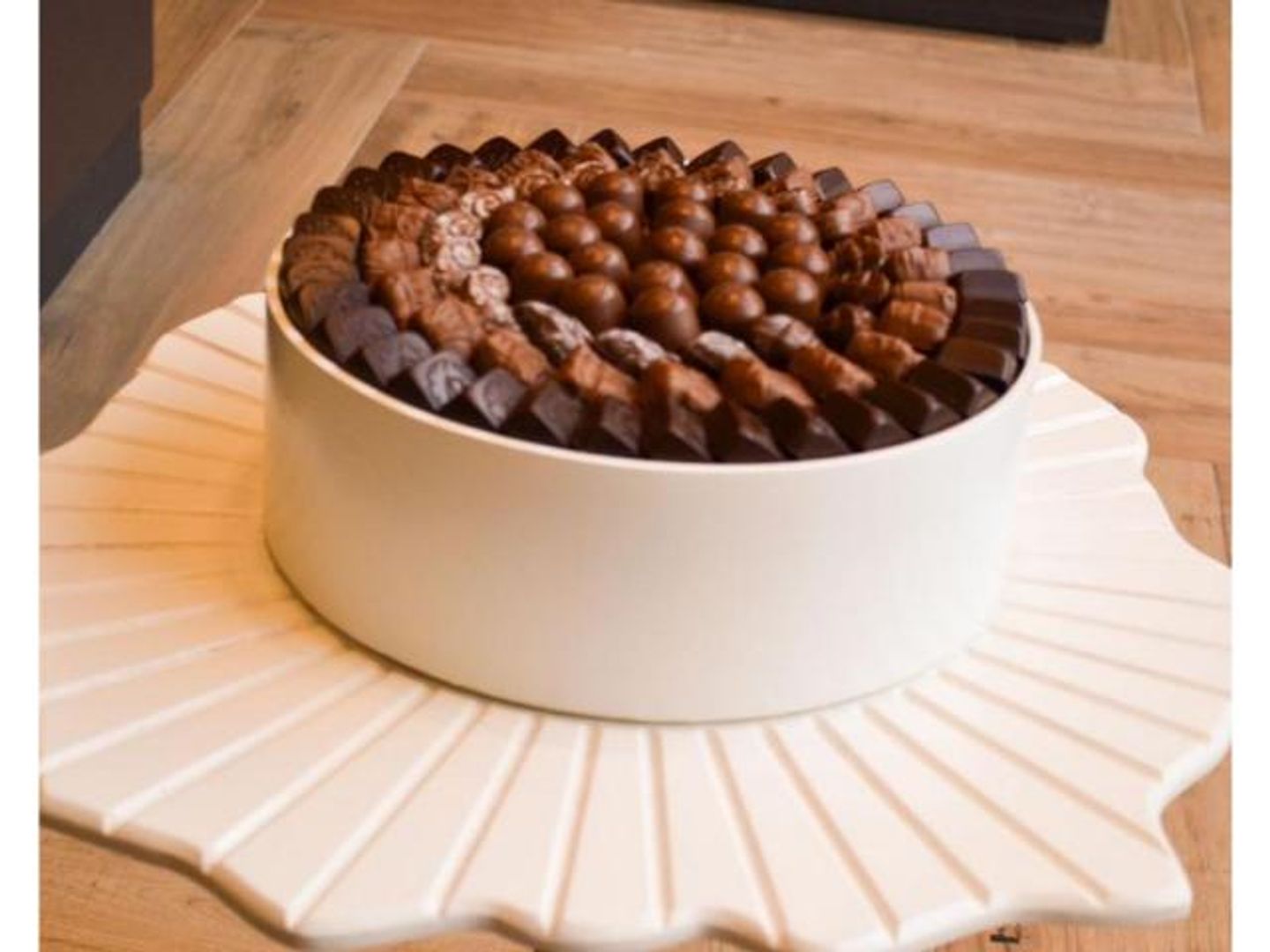 Circular Chocolate Tray