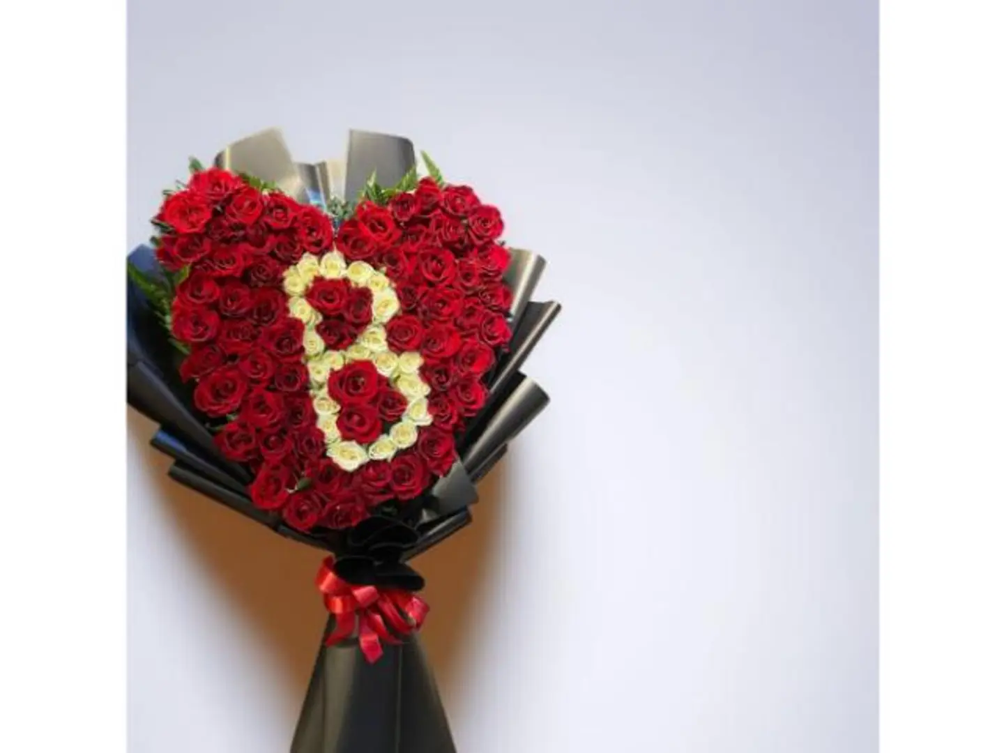 قلب ملكي بحرفك