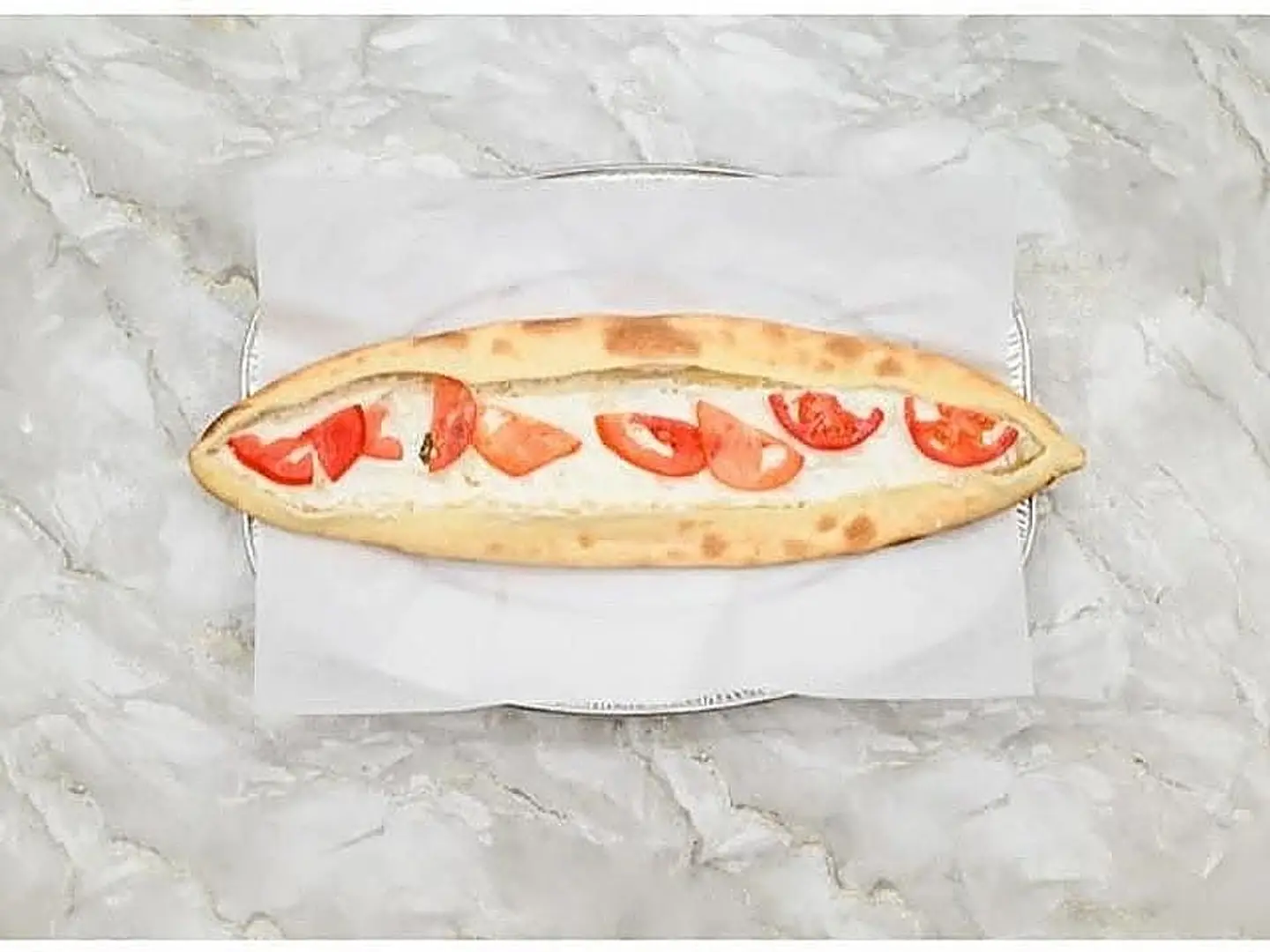 فطيرة لبنة بالطماطم