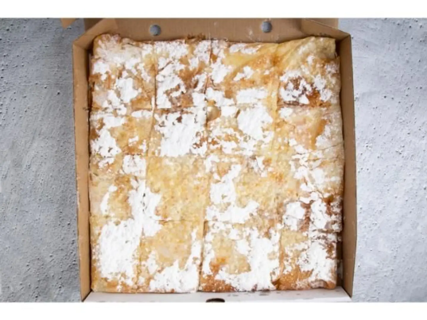 Boghacha Pie With Cream And Honey