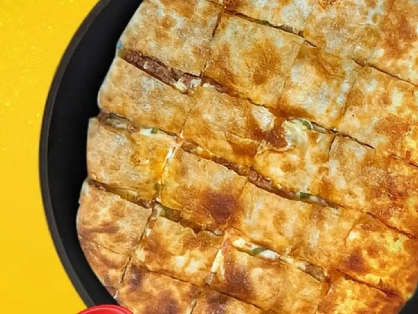 بيتزا شرقي مشكل اجبان حجم كبير