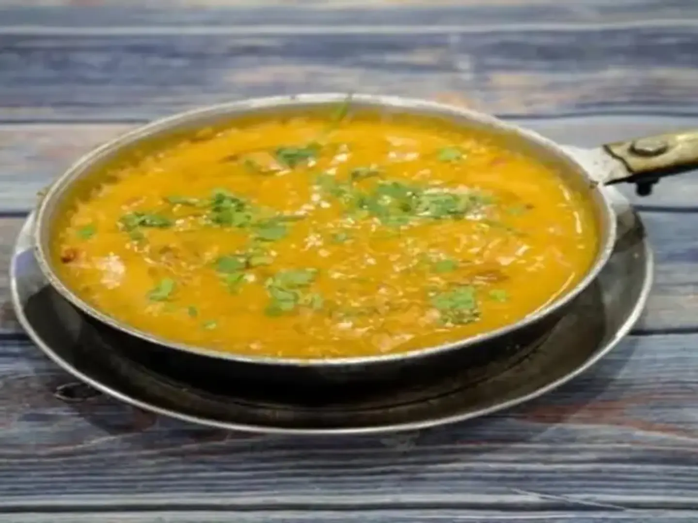 عدس طاوه - وسط