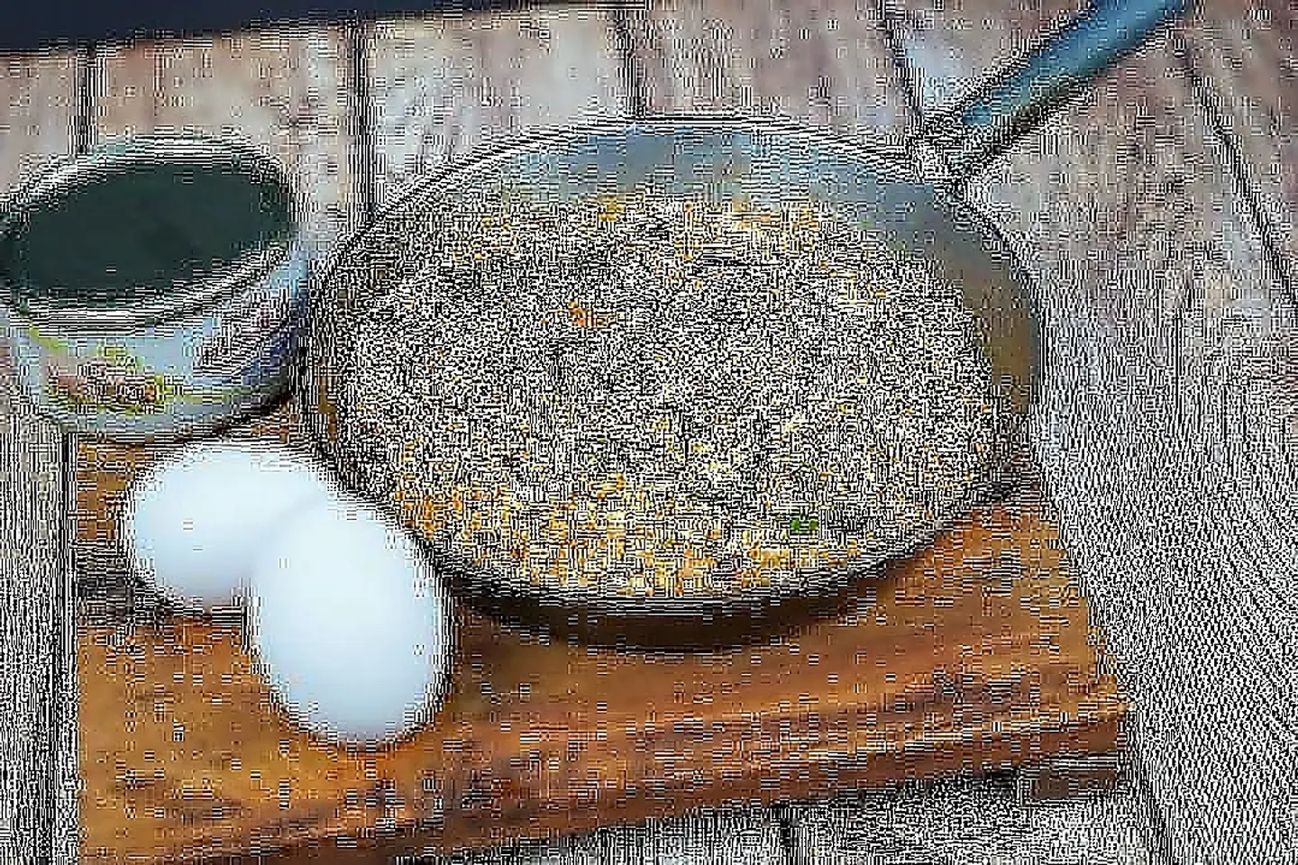 تونه بالبيض