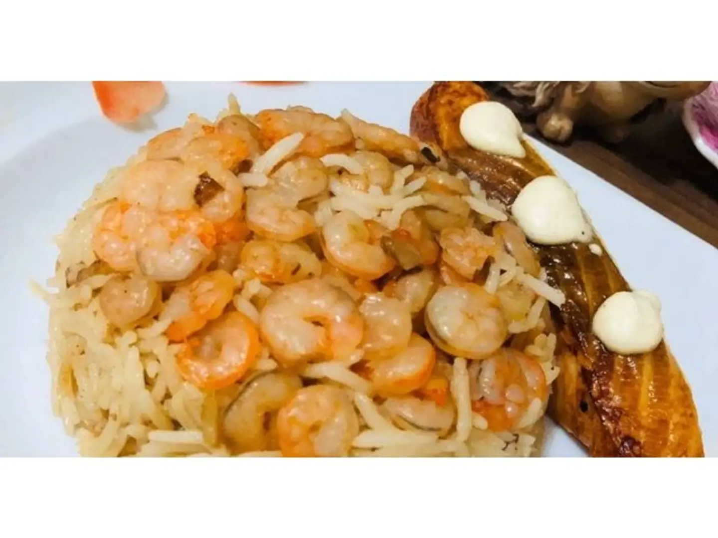 روبيان سمك مع كومبو مع الأرز