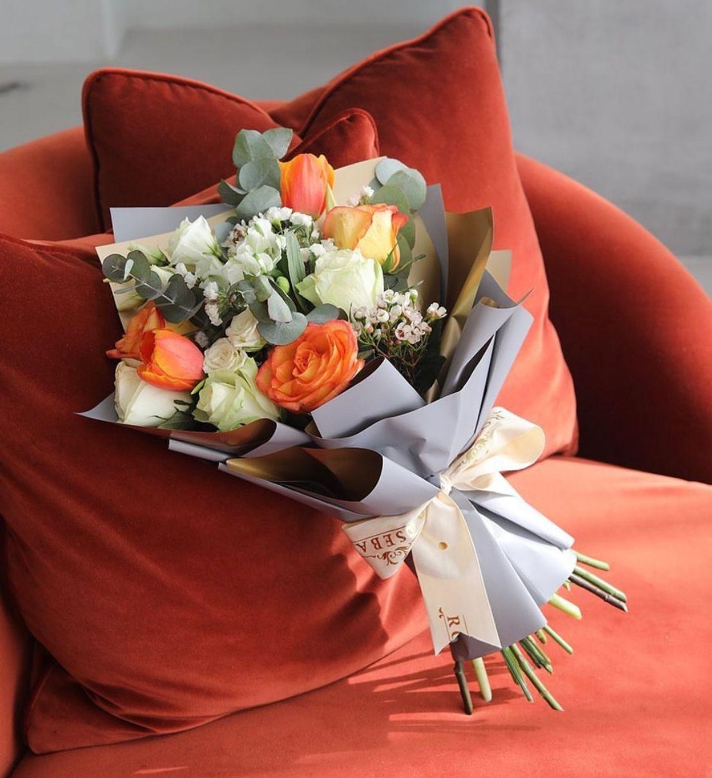 Minie Orang Bouquet