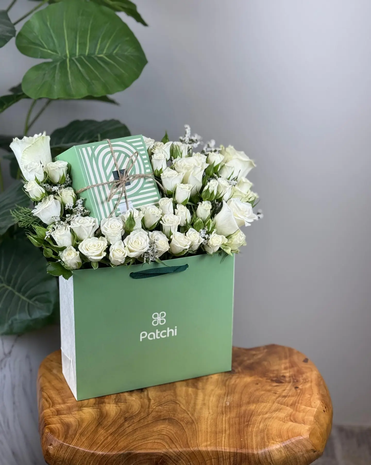 Patchi Chocolate With Roses A