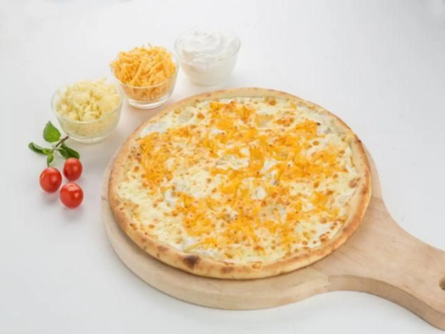 Mixed Cheese Pizza