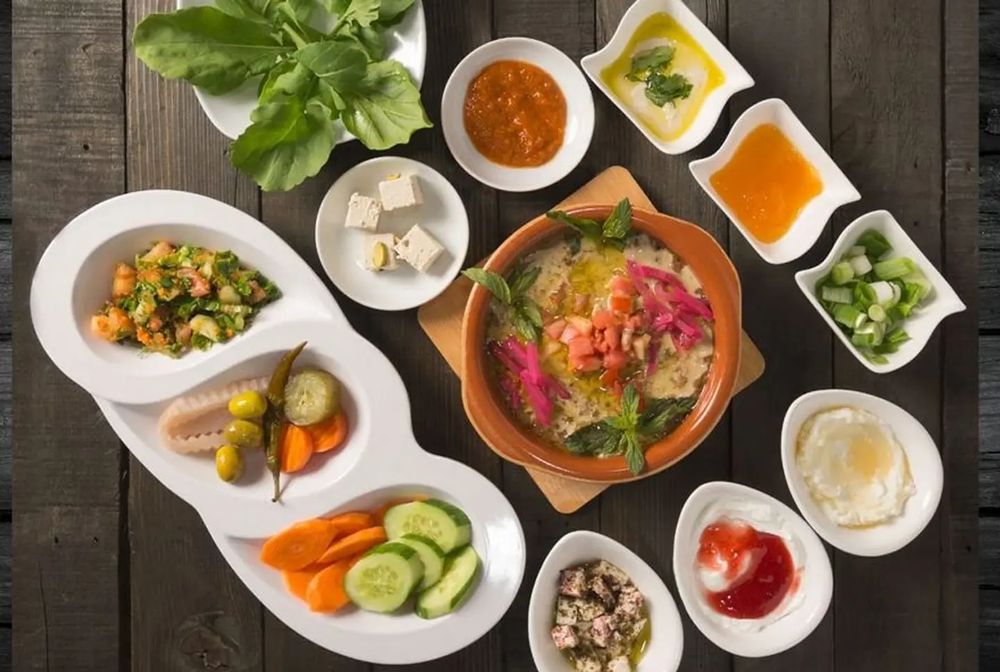 صحن فطورات مشكل