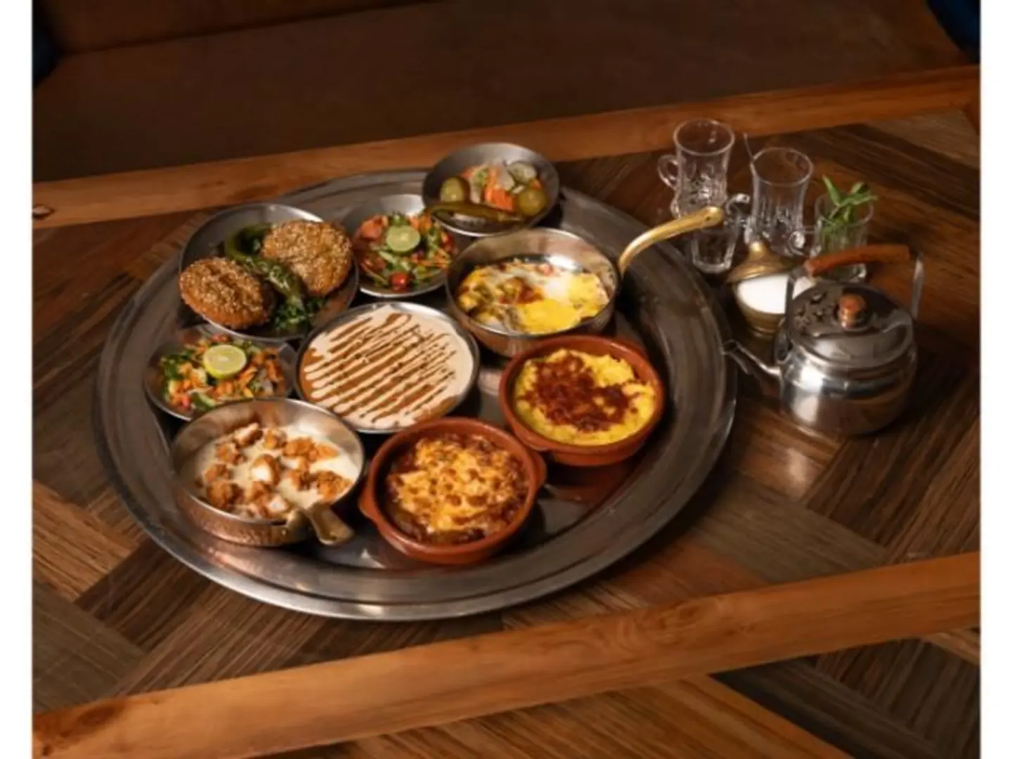 صينية كبيرة