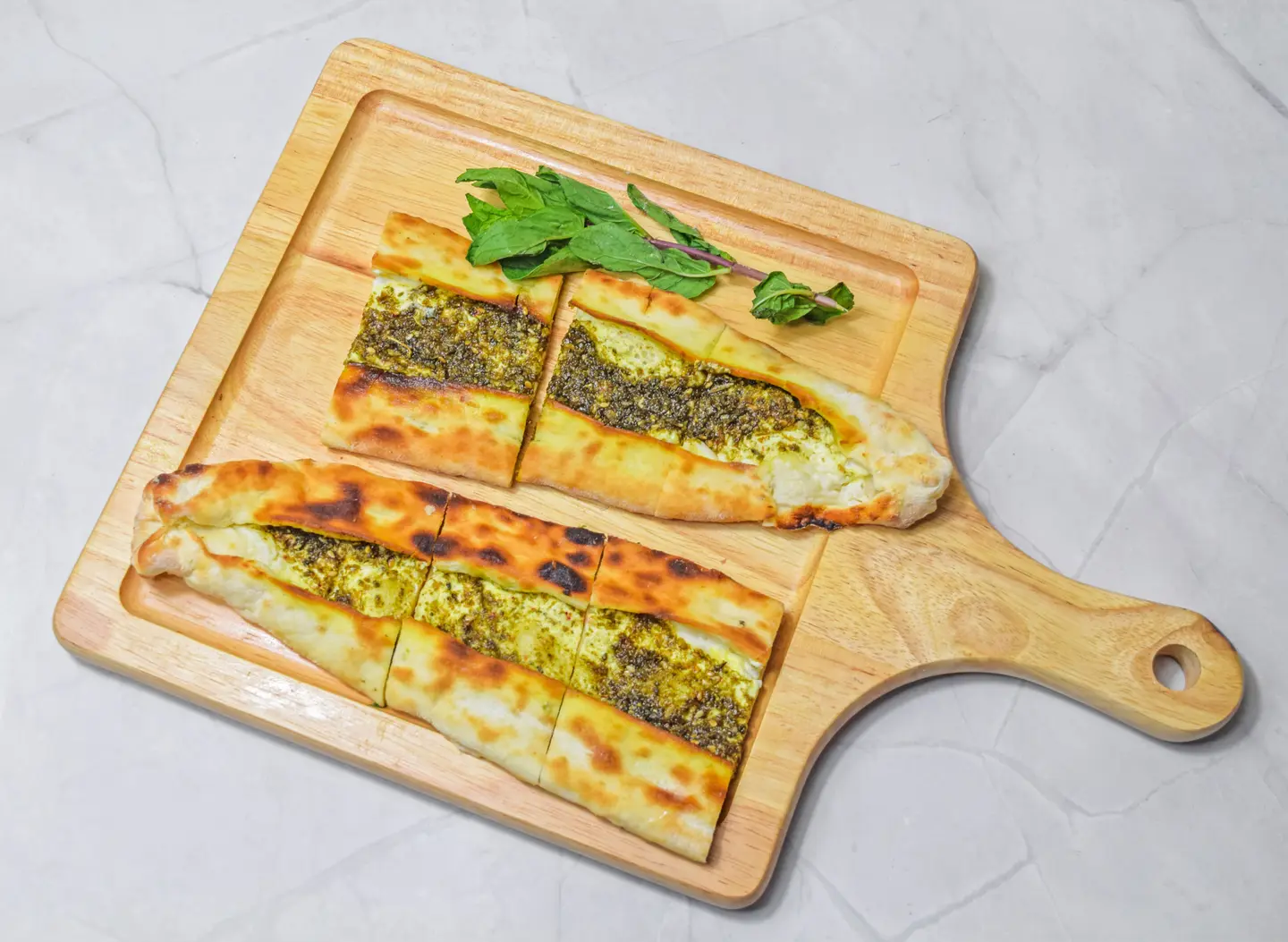 فطيرة جبن و زعتر