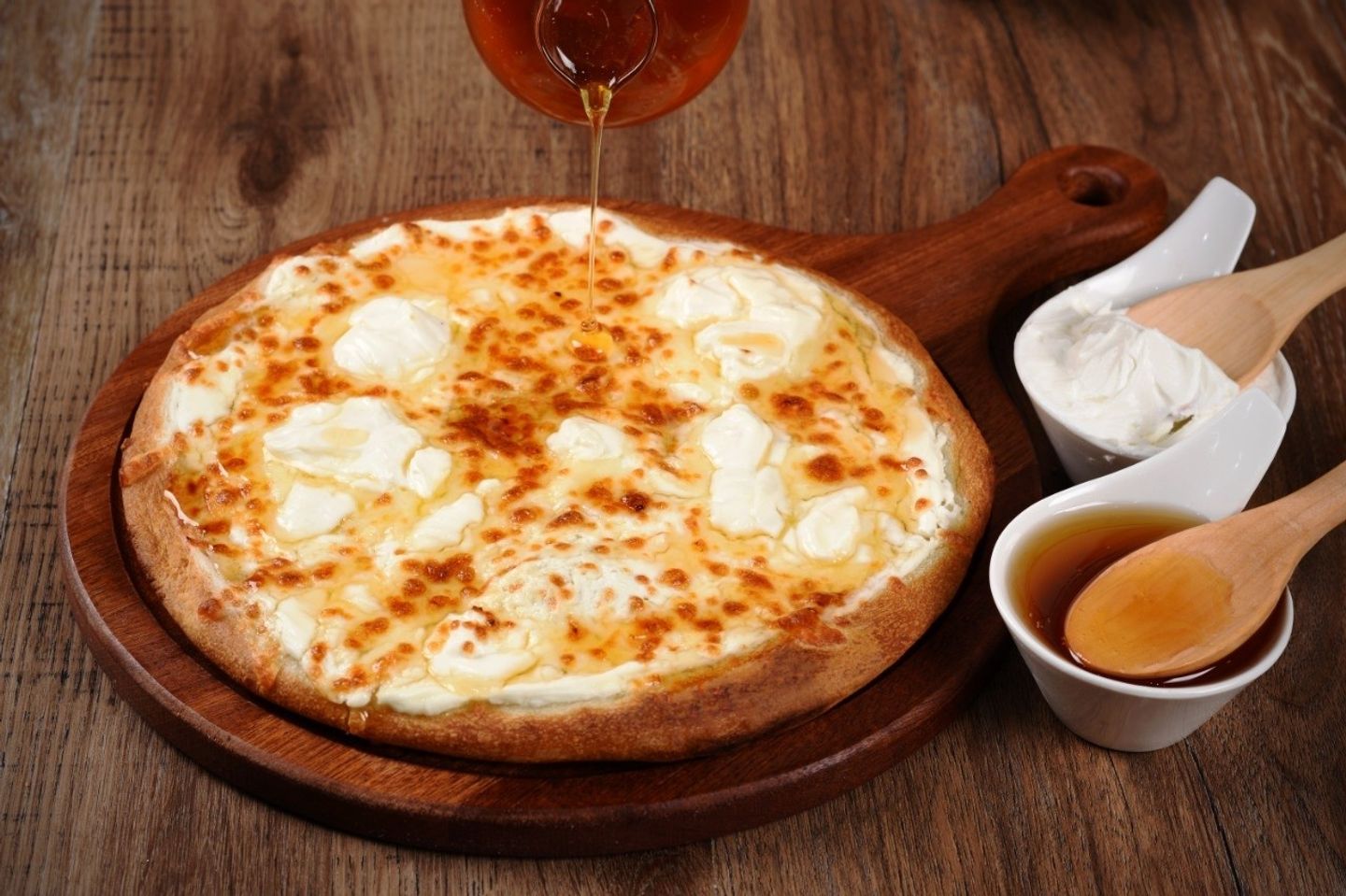 لبنة و جبنة