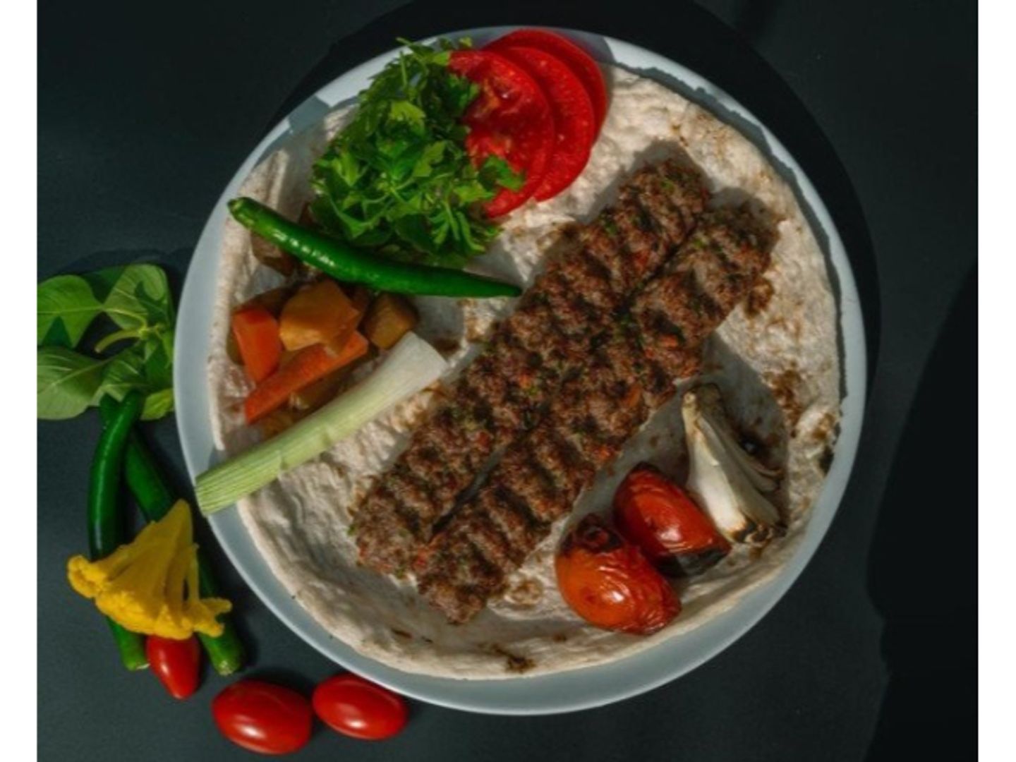 نص نفر لحم