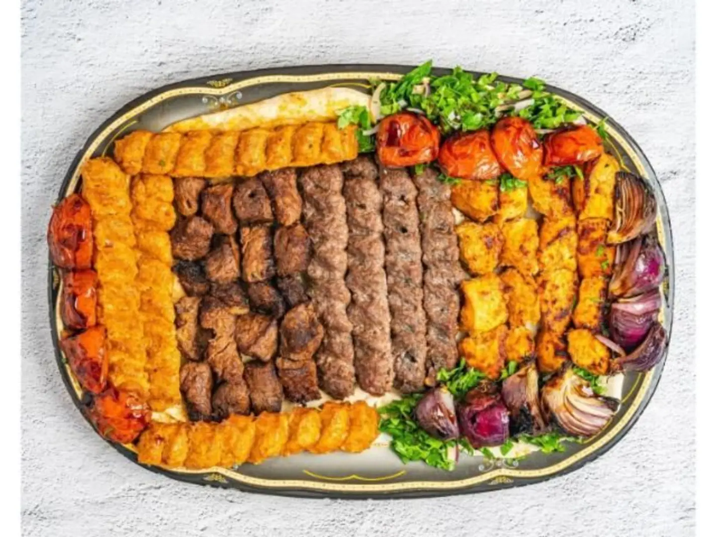 نصف كيلو مشويات مشكلة