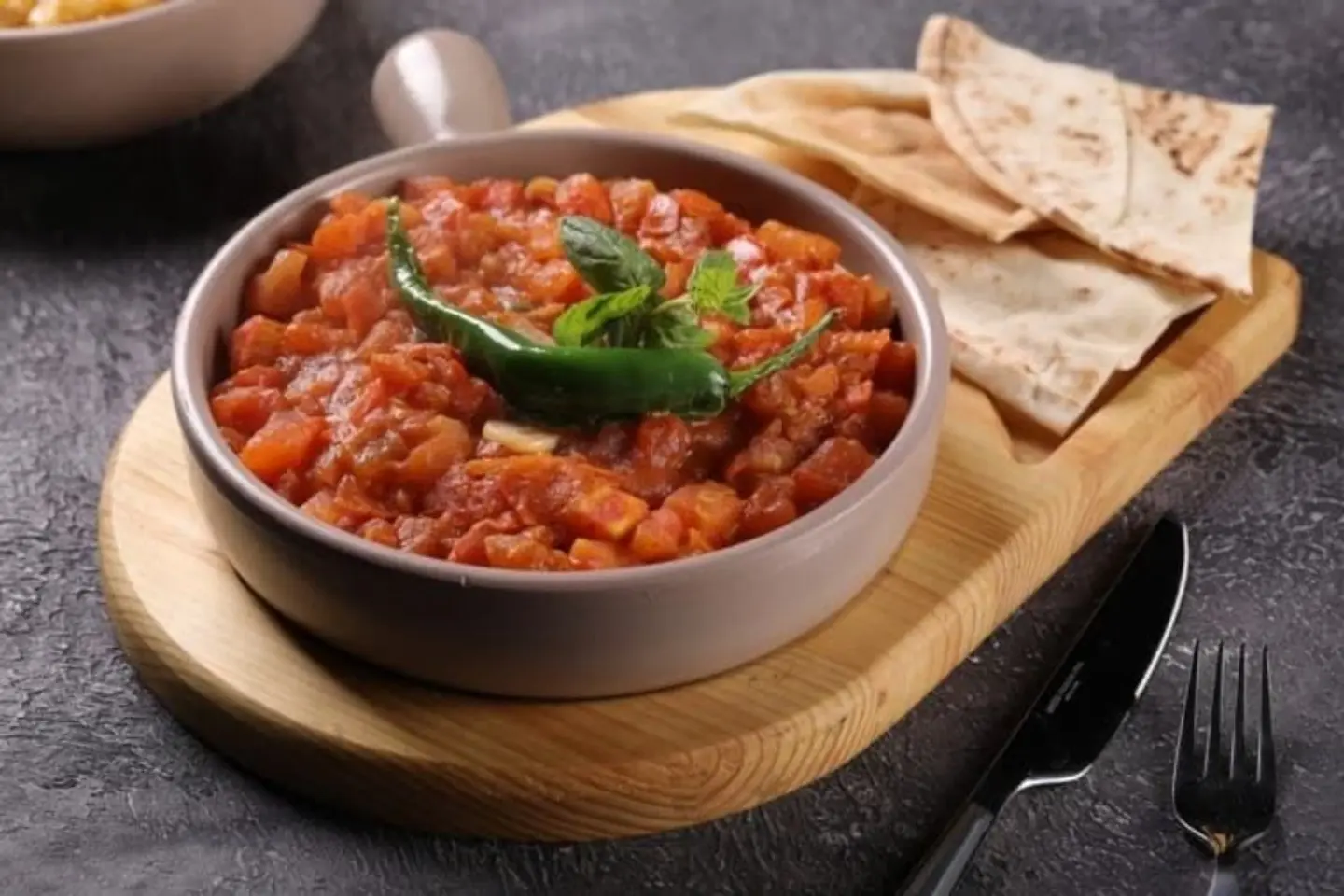 قلابة بندورة بزيت الزيتون