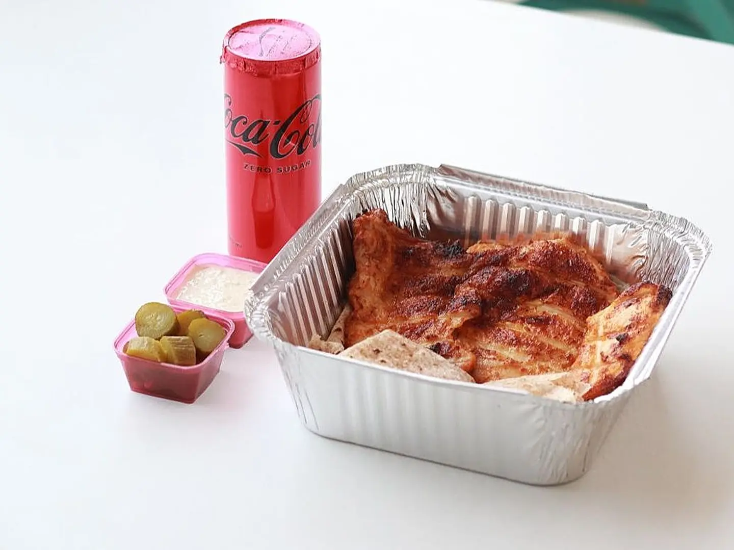 نصف فروج مسحب (صحي) مع مشروب غازي دايت و بطاطس