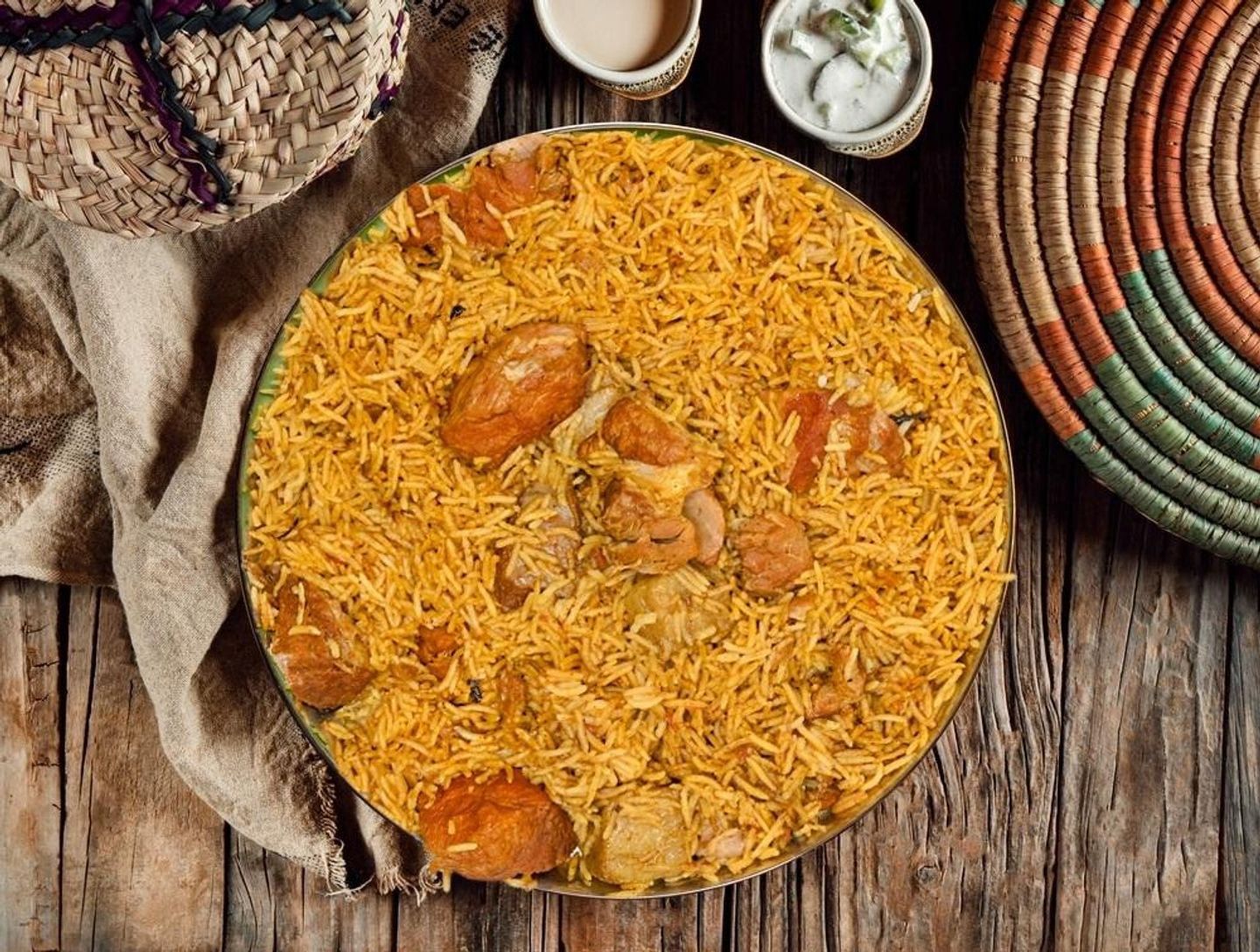 نفر مضغوط حاشي