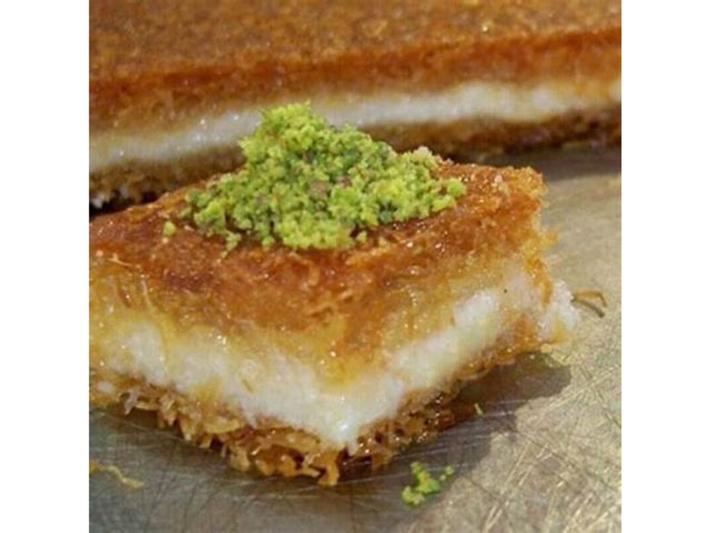 بسبوسة بالقشطة ربع كيلو