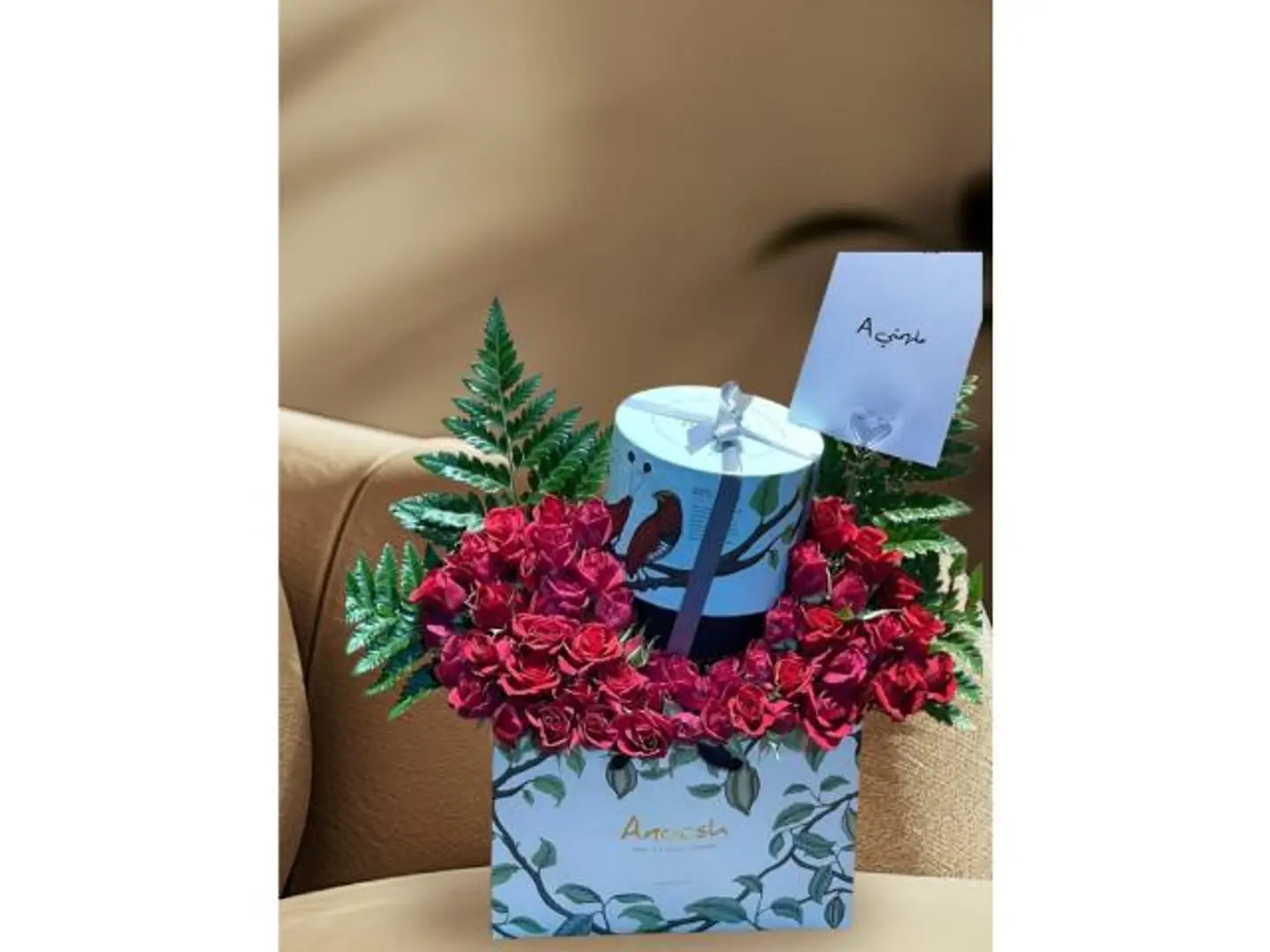 حلا انوش مع تنسيق الفن الرفيع والهديه المحبوبه