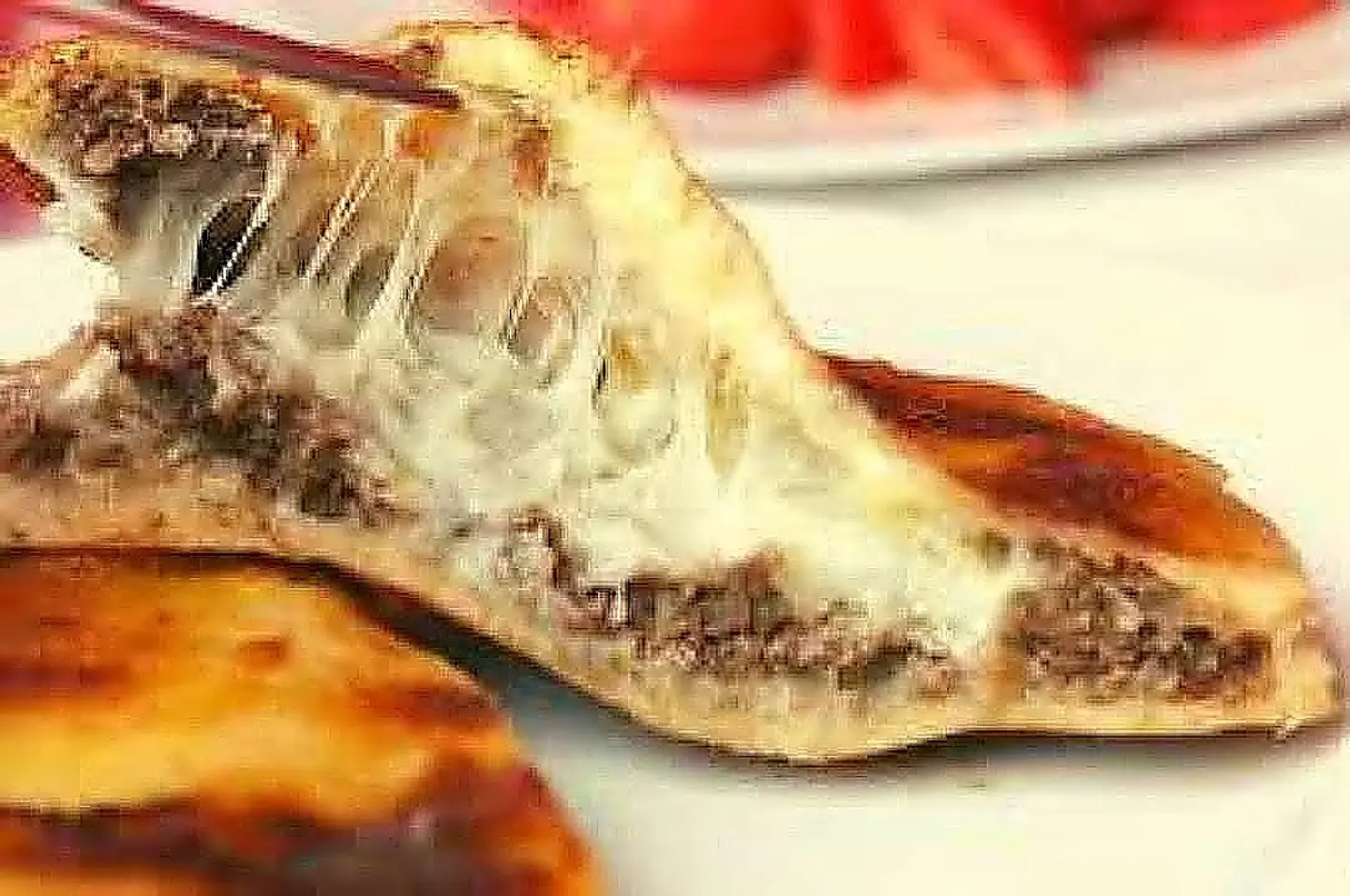 حواوشي لحم طازج جبنة