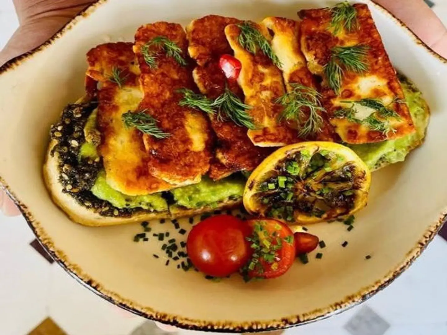 افوكادو وحلومي مشوي