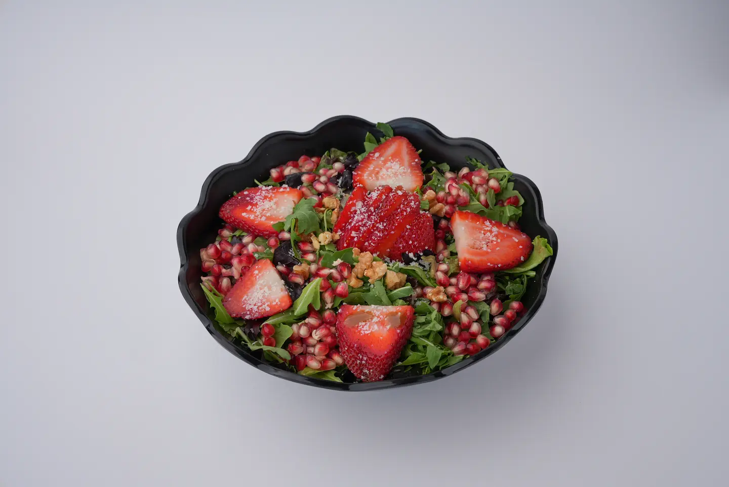 Rocca Salad With Pomegranate And Fruits