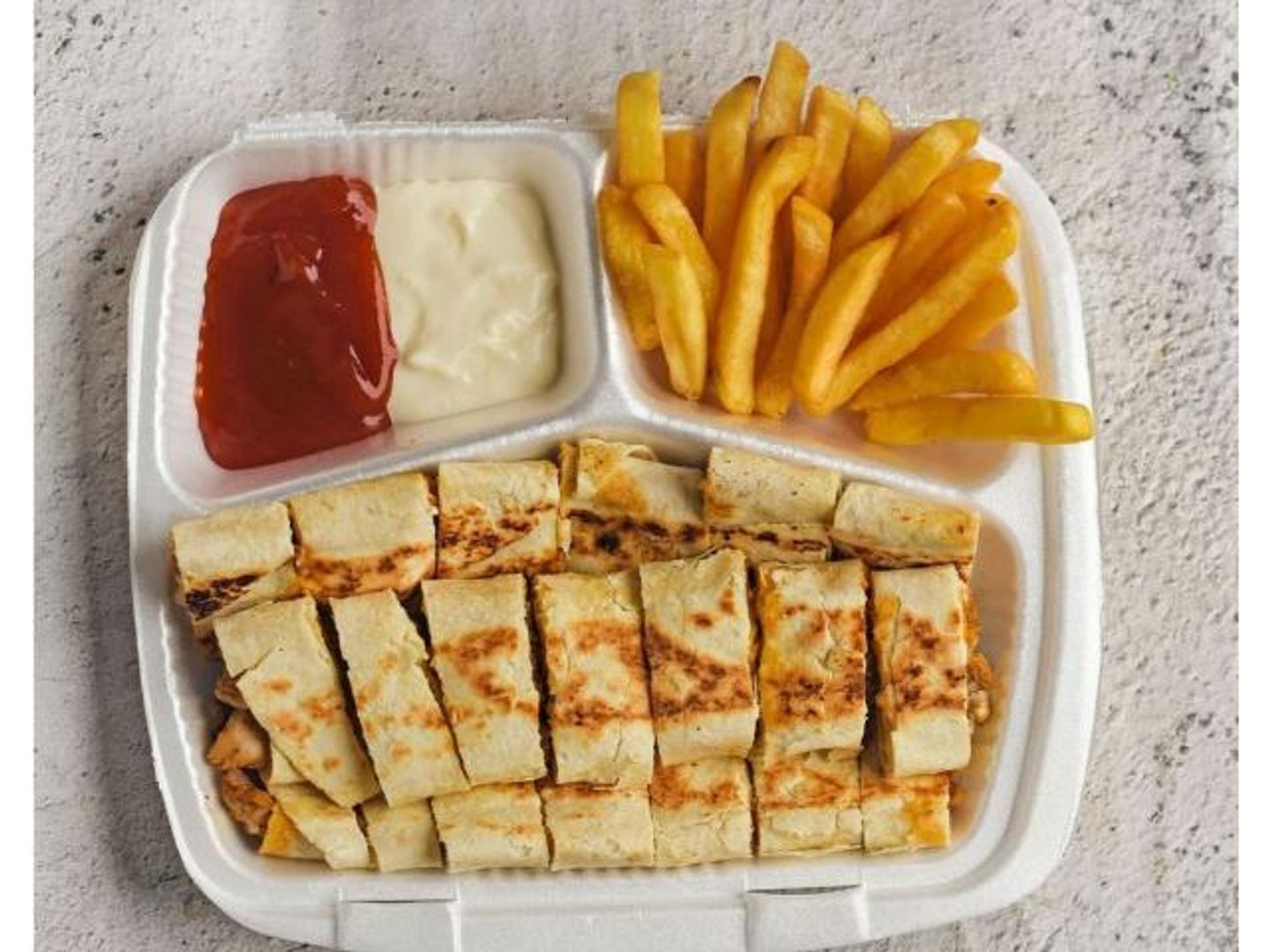 صحن عربي كبير